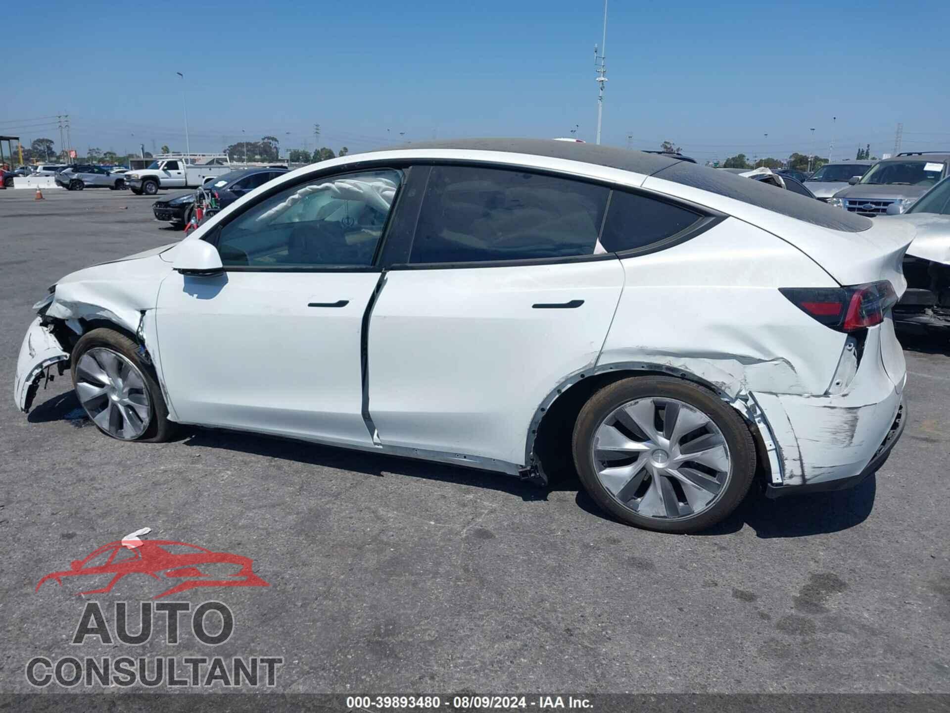 TESLA MODEL Y 2023 - 7SAYGDEE9PF807559