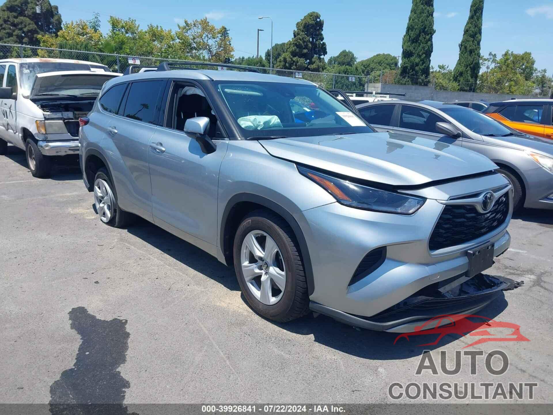 TOYOTA HIGHLANDER 2021 - 5TDCZRAH2MS523518
