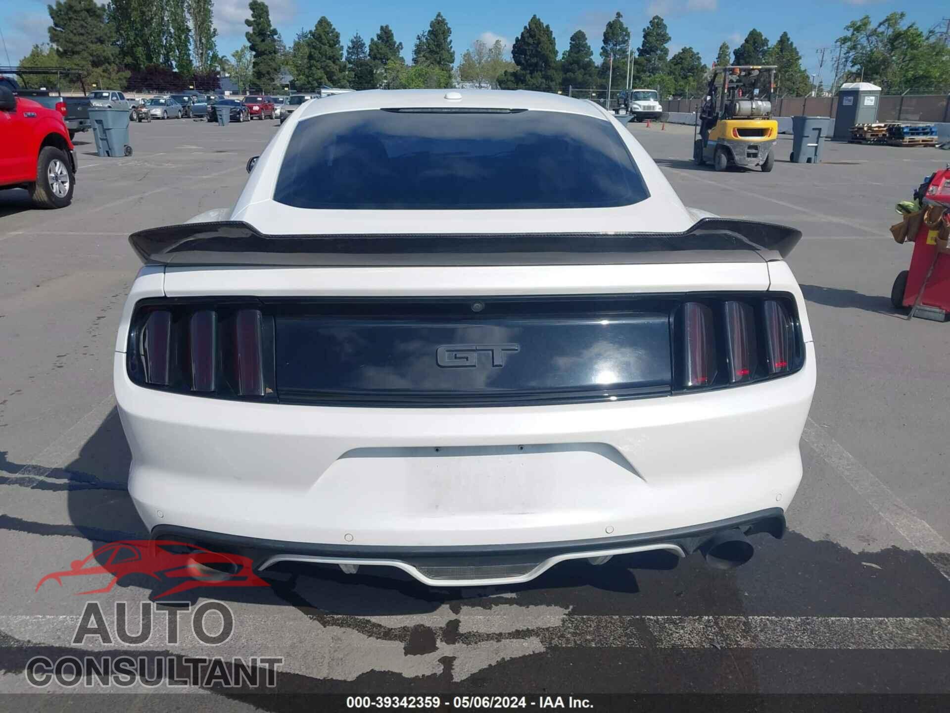 FORD MUSTANG 2017 - 1FA6P8CF8H5247629