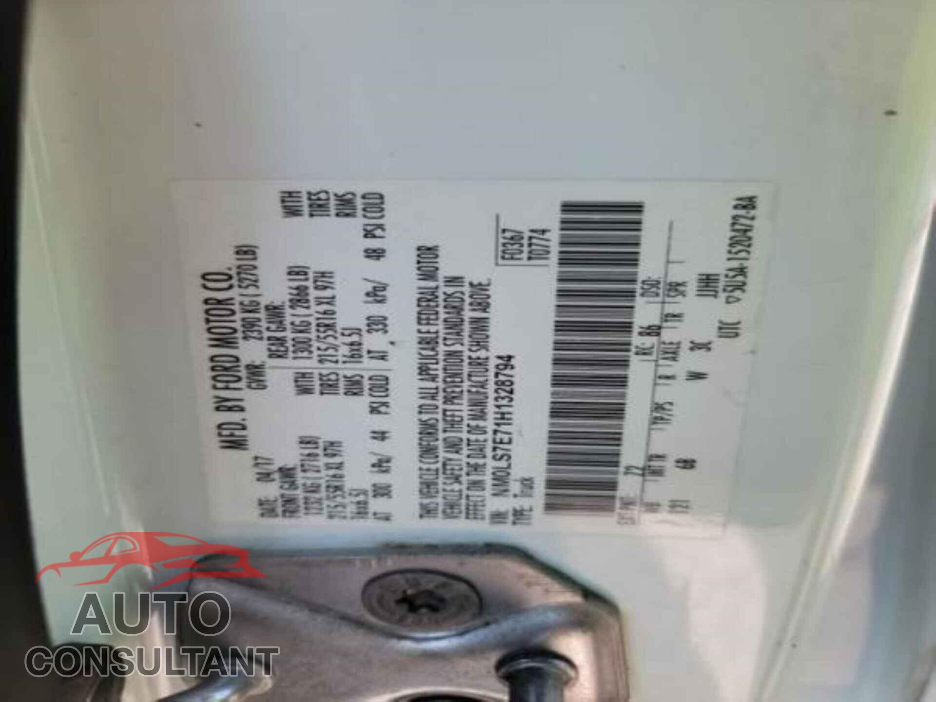 FORD TRANSIT CONNECT 2017 - NM0LS7E71H1328794