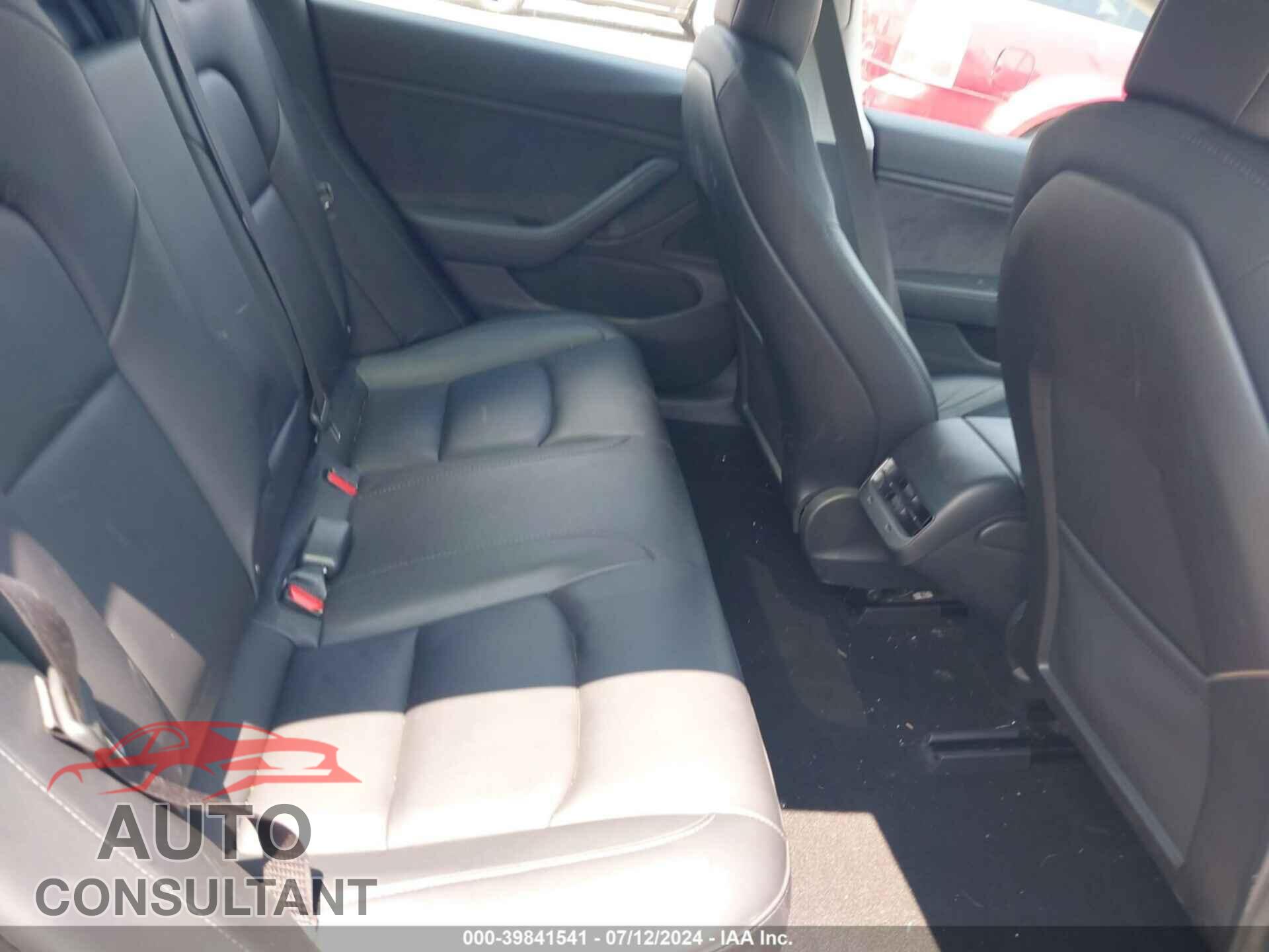 TESLA MODEL 3 2018 - 5YJ3E1EB5JF145357