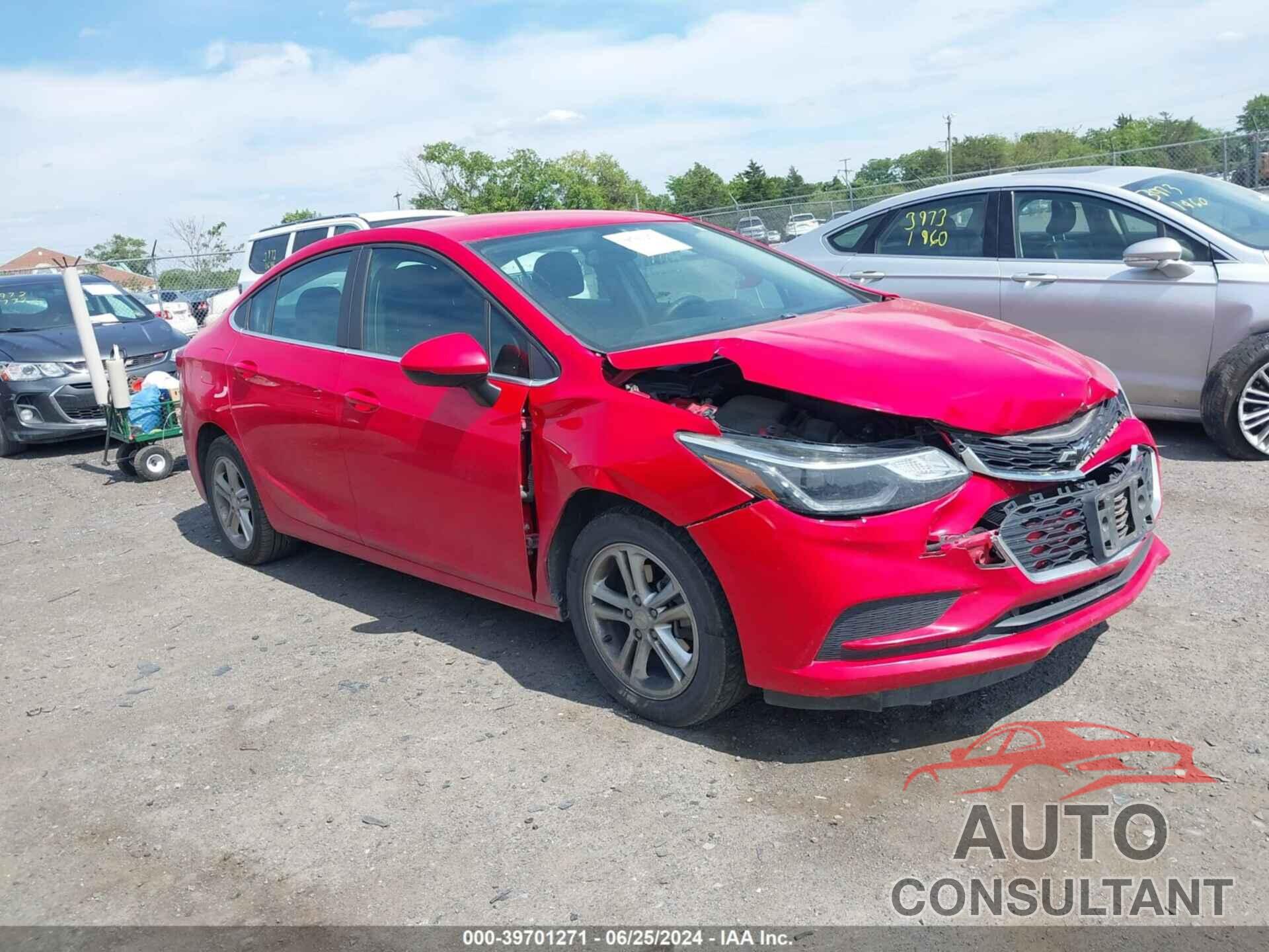 CHEVROLET CRUZE 2018 - 1G1BE5SM6J7167309