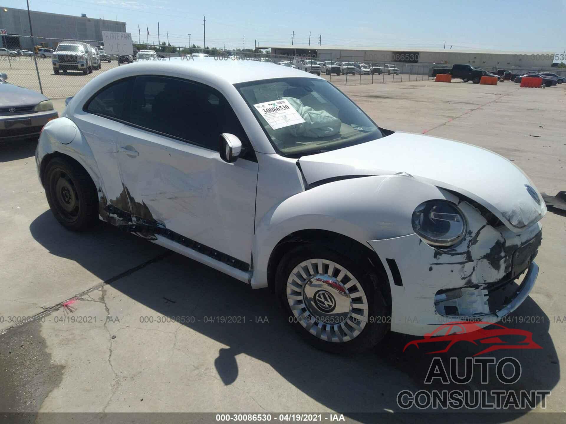 VOLKSWAGEN BEETLE COUPE 2016 - 3VWJ07AT1GM603534