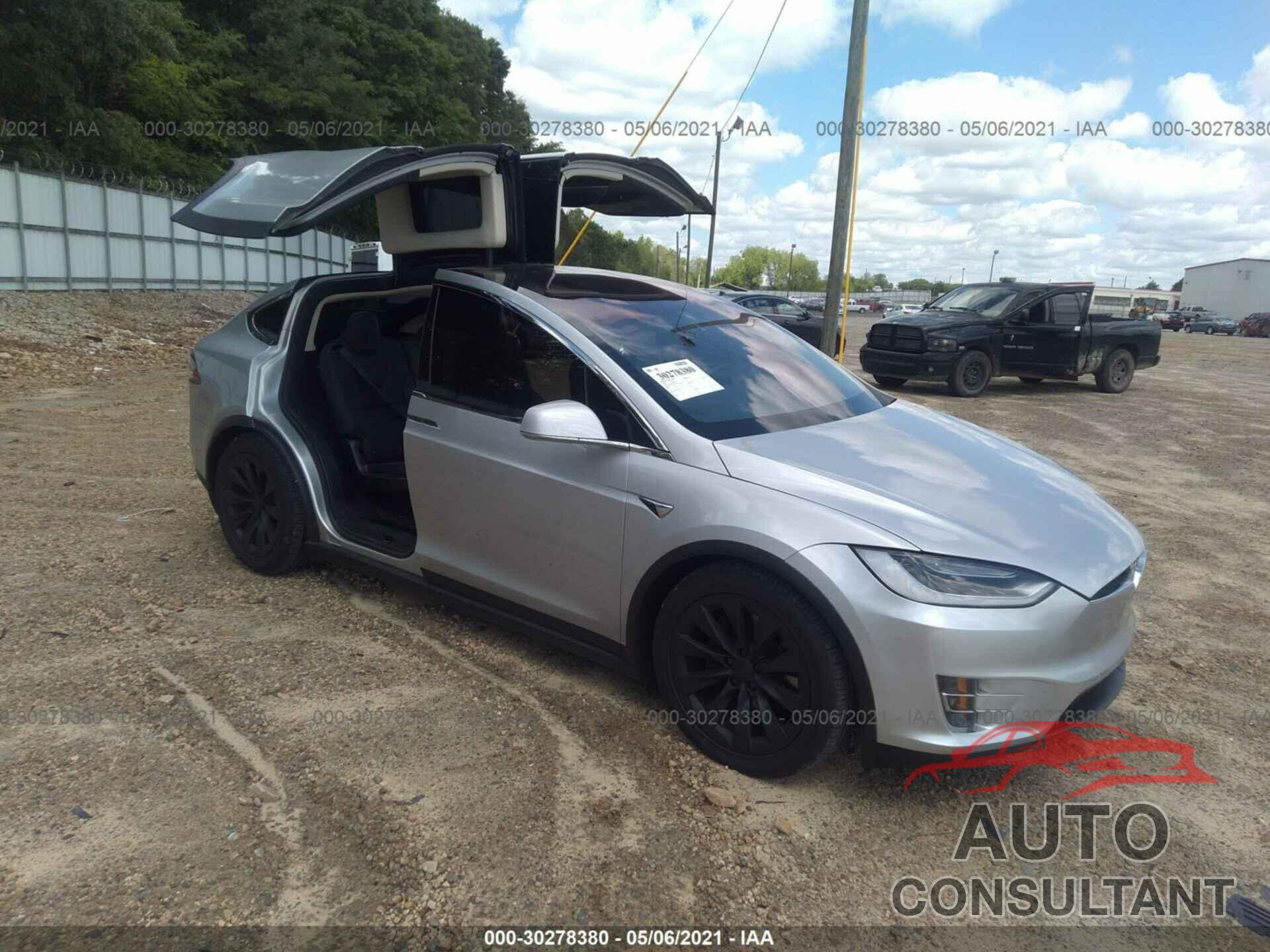 TESLA MODEL X 2018 - 5YJXCDE2XJF103677