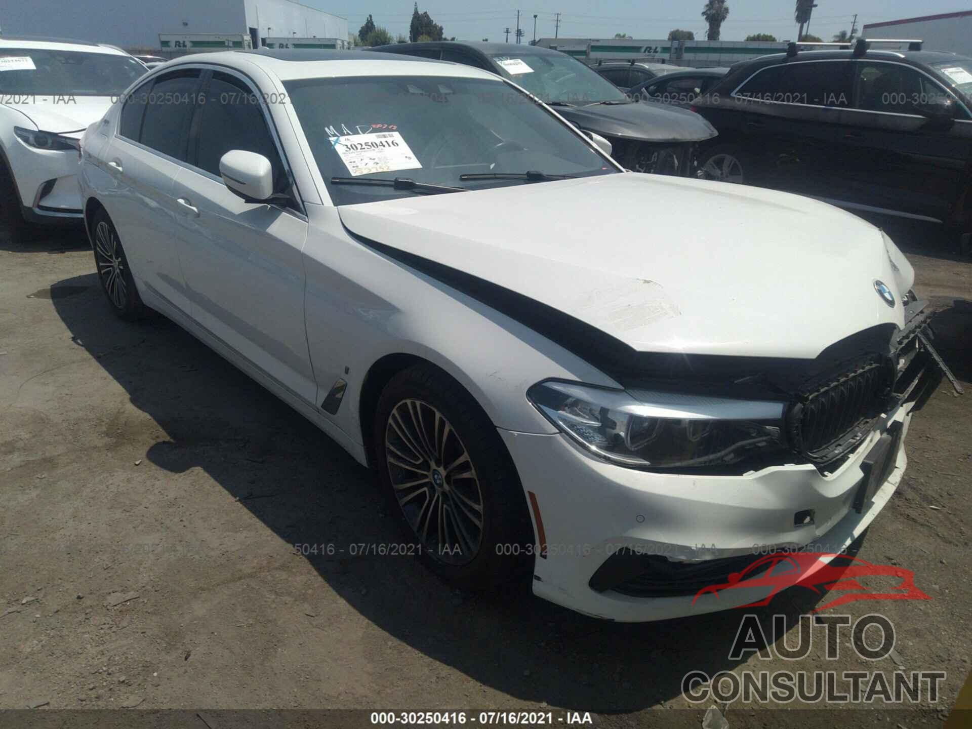 BMW 5 SERIES 2019 - WBAJA9C52KB393971