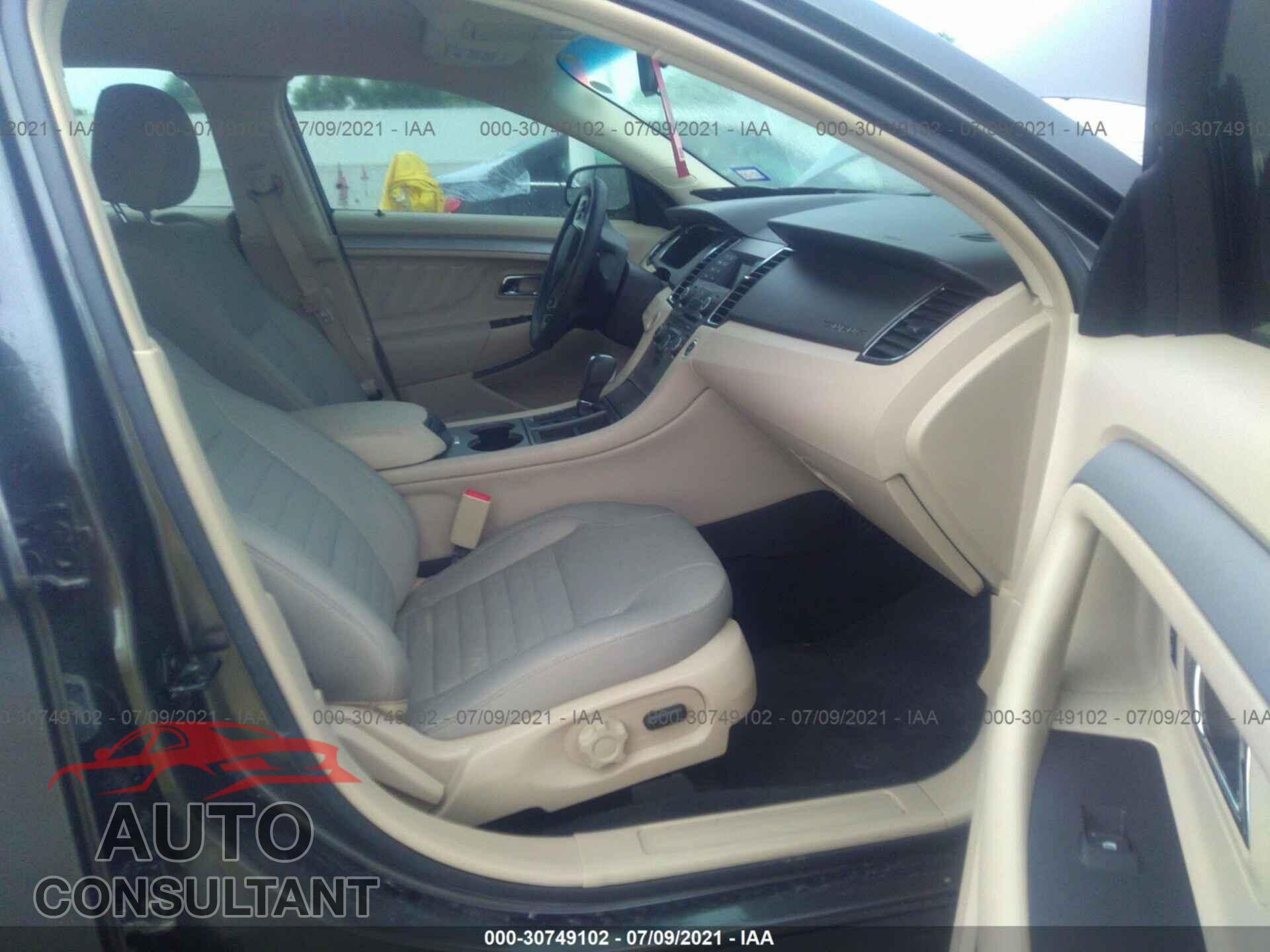 FORD TAURUS 2017 - 1FAHP2D88HG125797