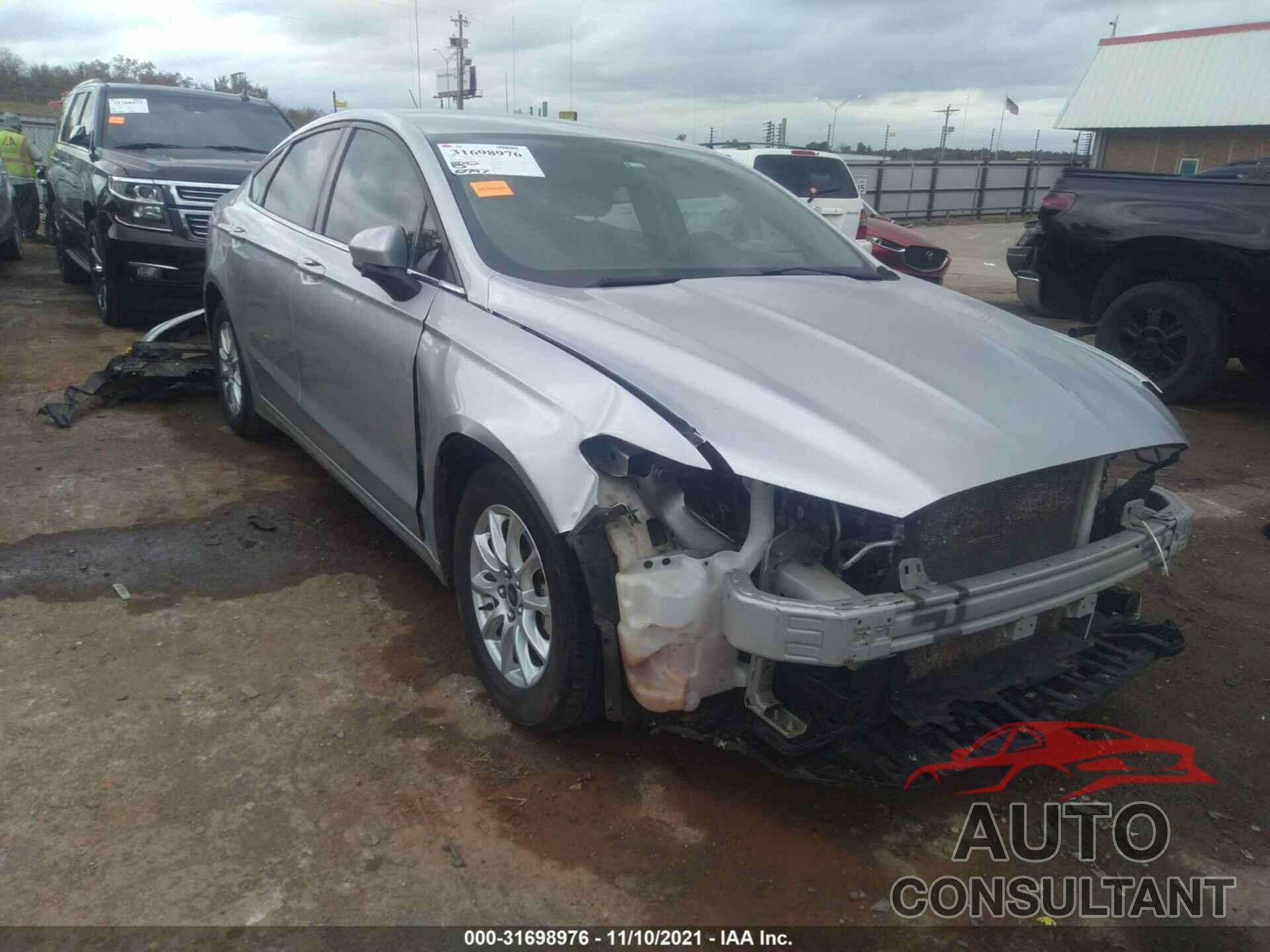 FORD FUSION 2018 - 3FA6P0G75JR109683