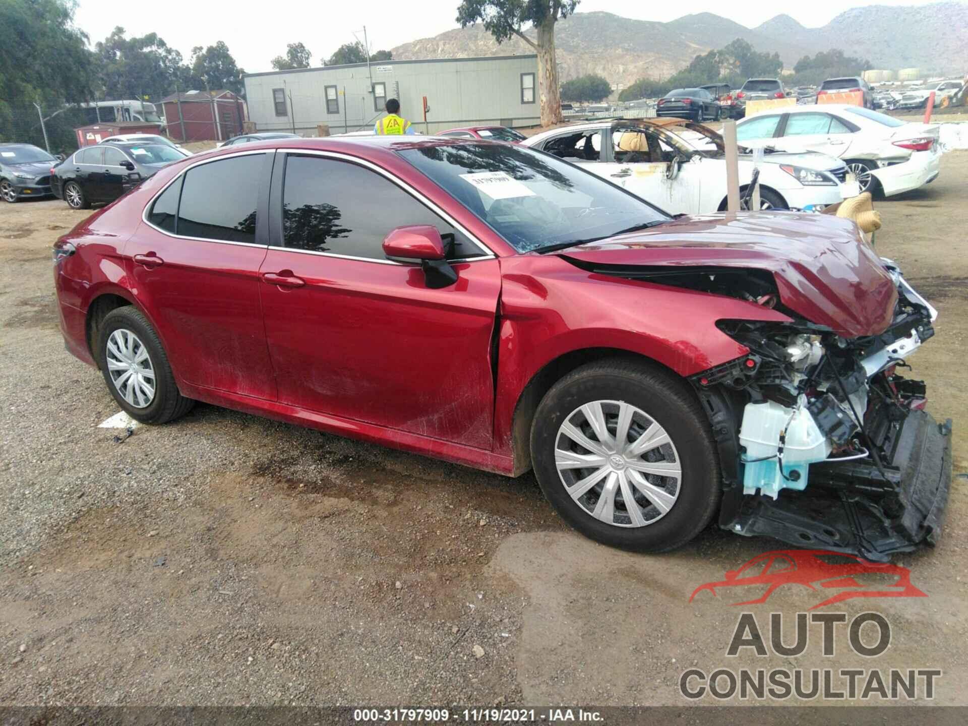 TOYOTA CAMRY 2022 - 4T1C31AK9NU572142
