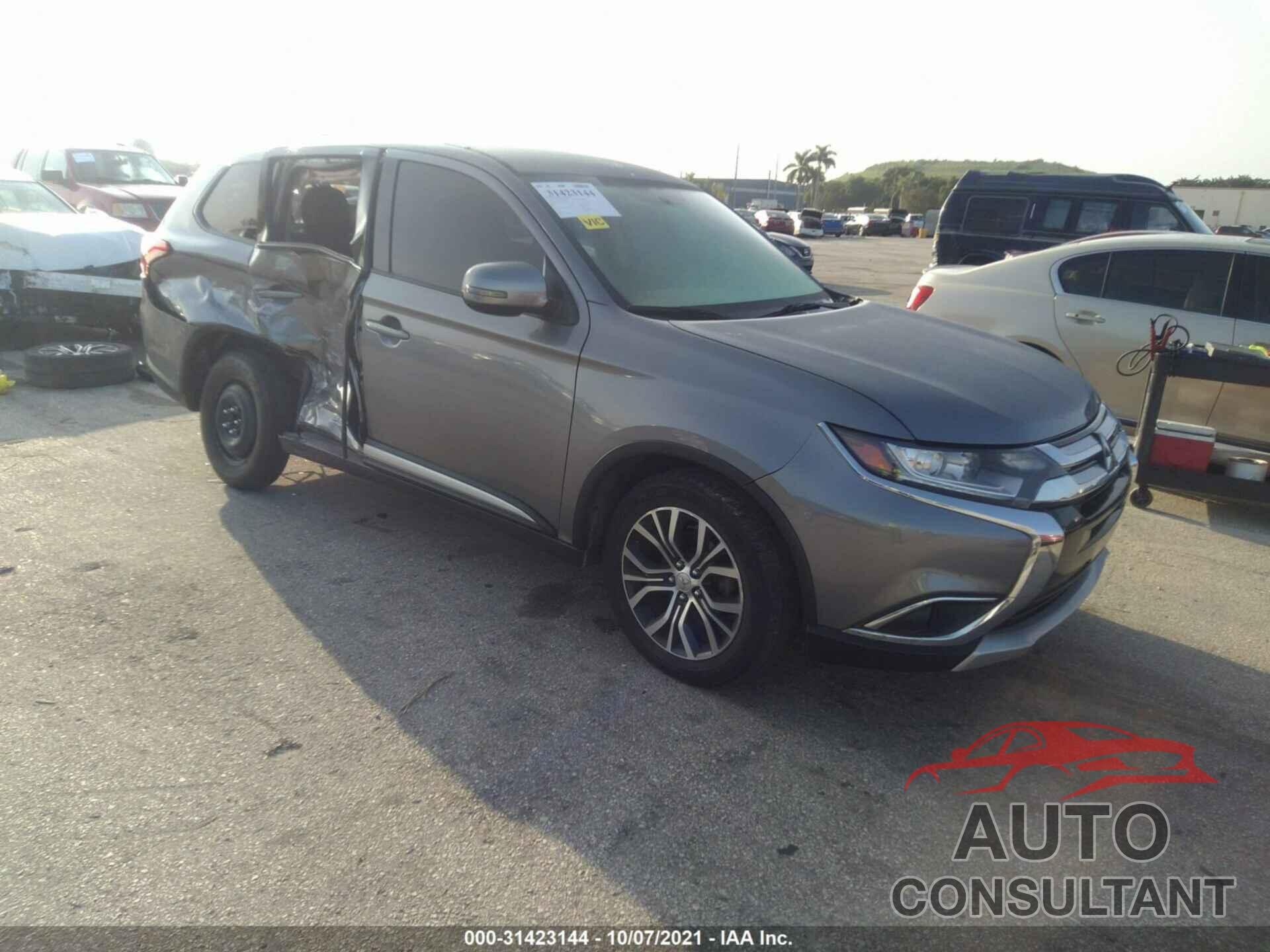 MITSUBISHI OUTLANDER 2018 - JA4AD3A39JJ003214