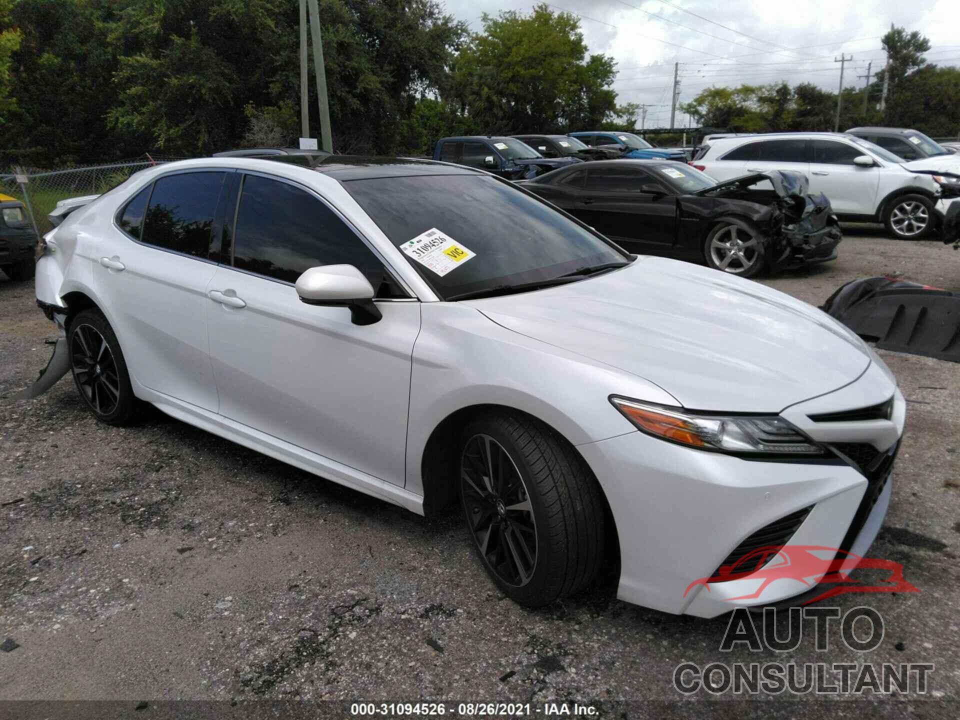 TOYOTA CAMRY 2018 - 4T1B61HK1JU123069