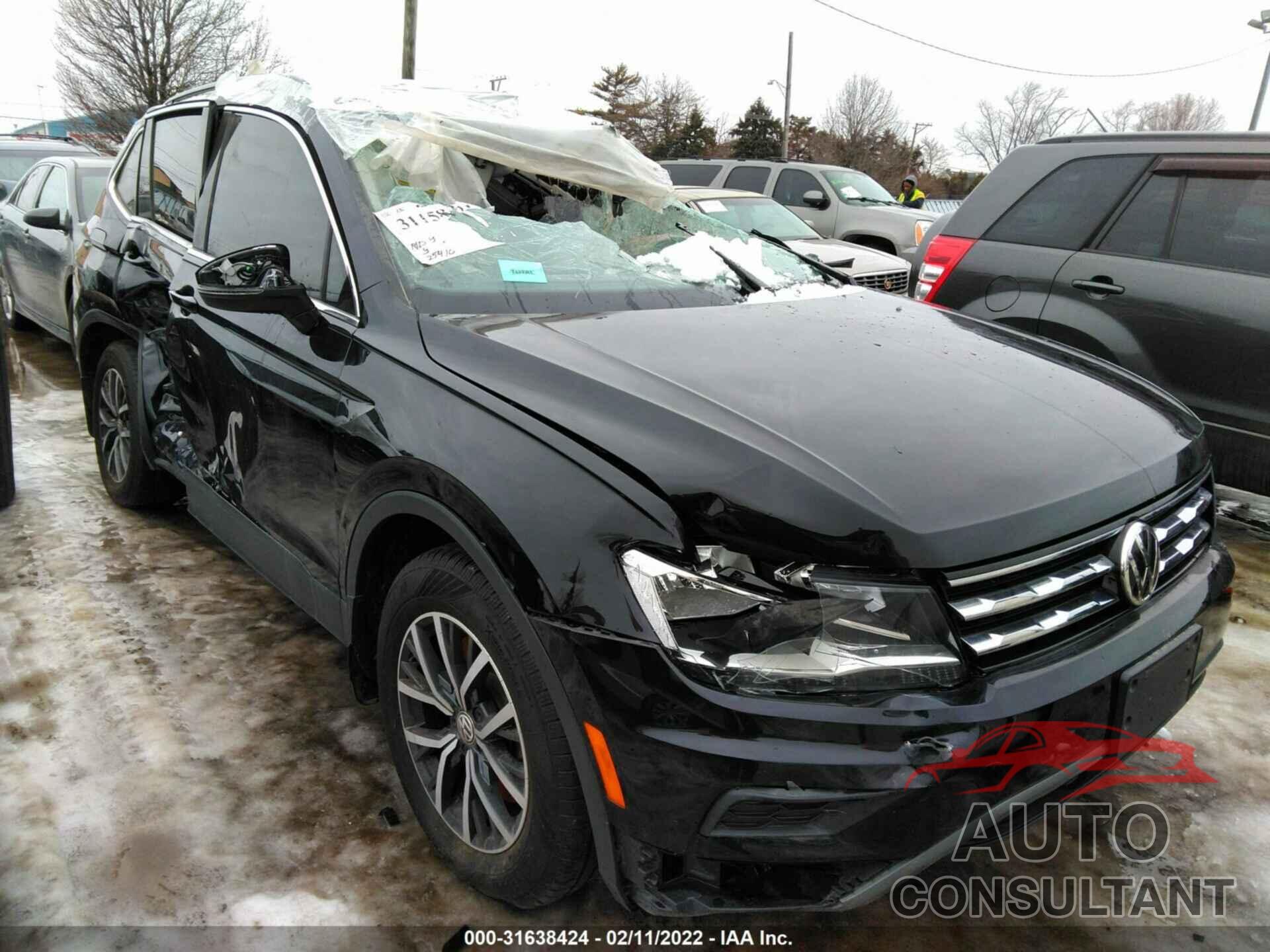 VOLKSWAGEN TIGUAN 2019 - 3VV2B7AX4KM142568