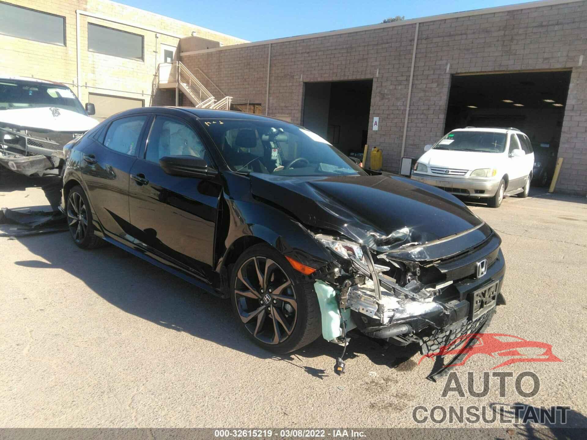 HONDA CIVIC HATCHBACK 2018 - SHHFK7H45JU418057