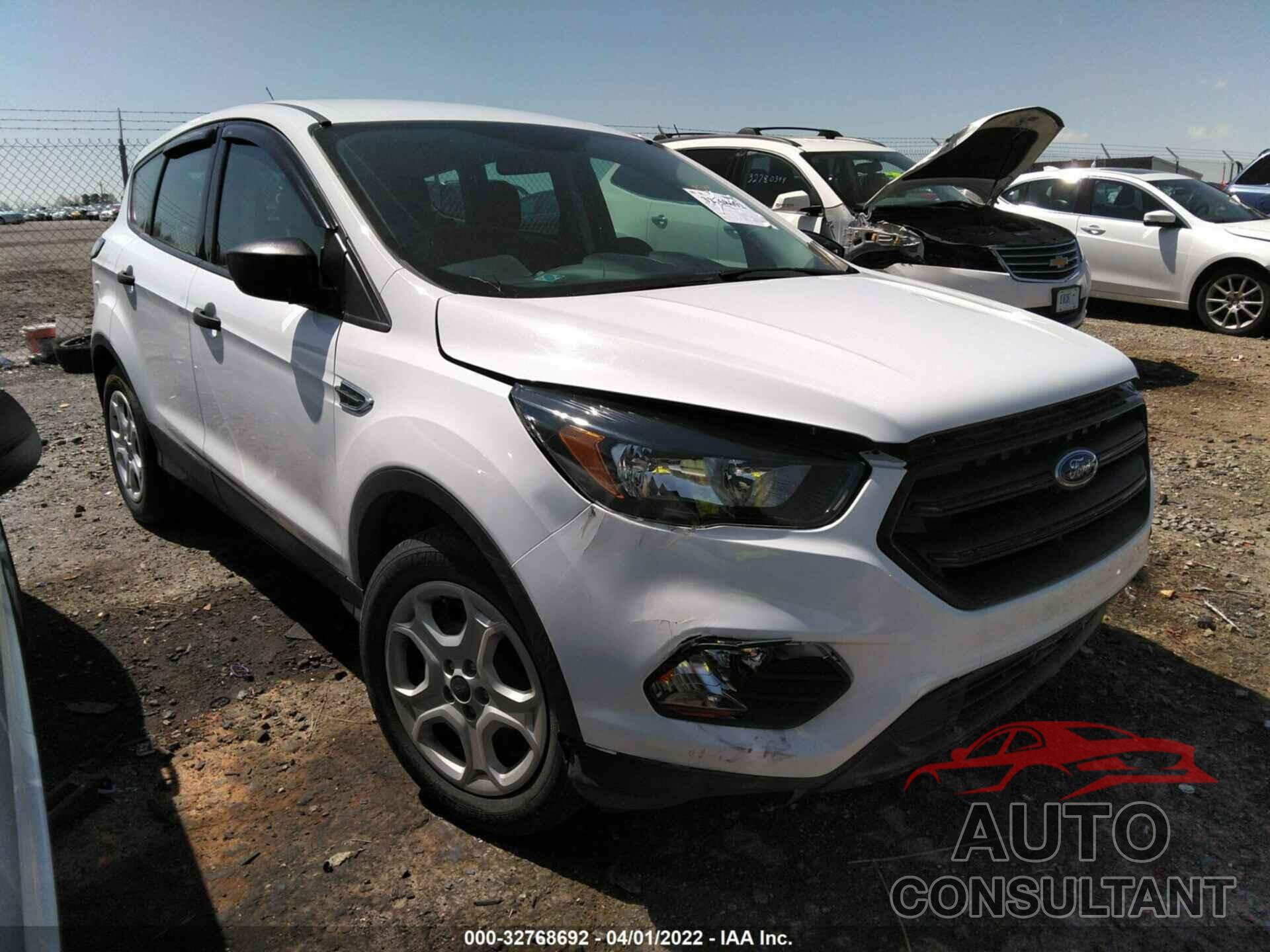 FORD ESCAPE 2018 - 1FMCU0F78JUA16247