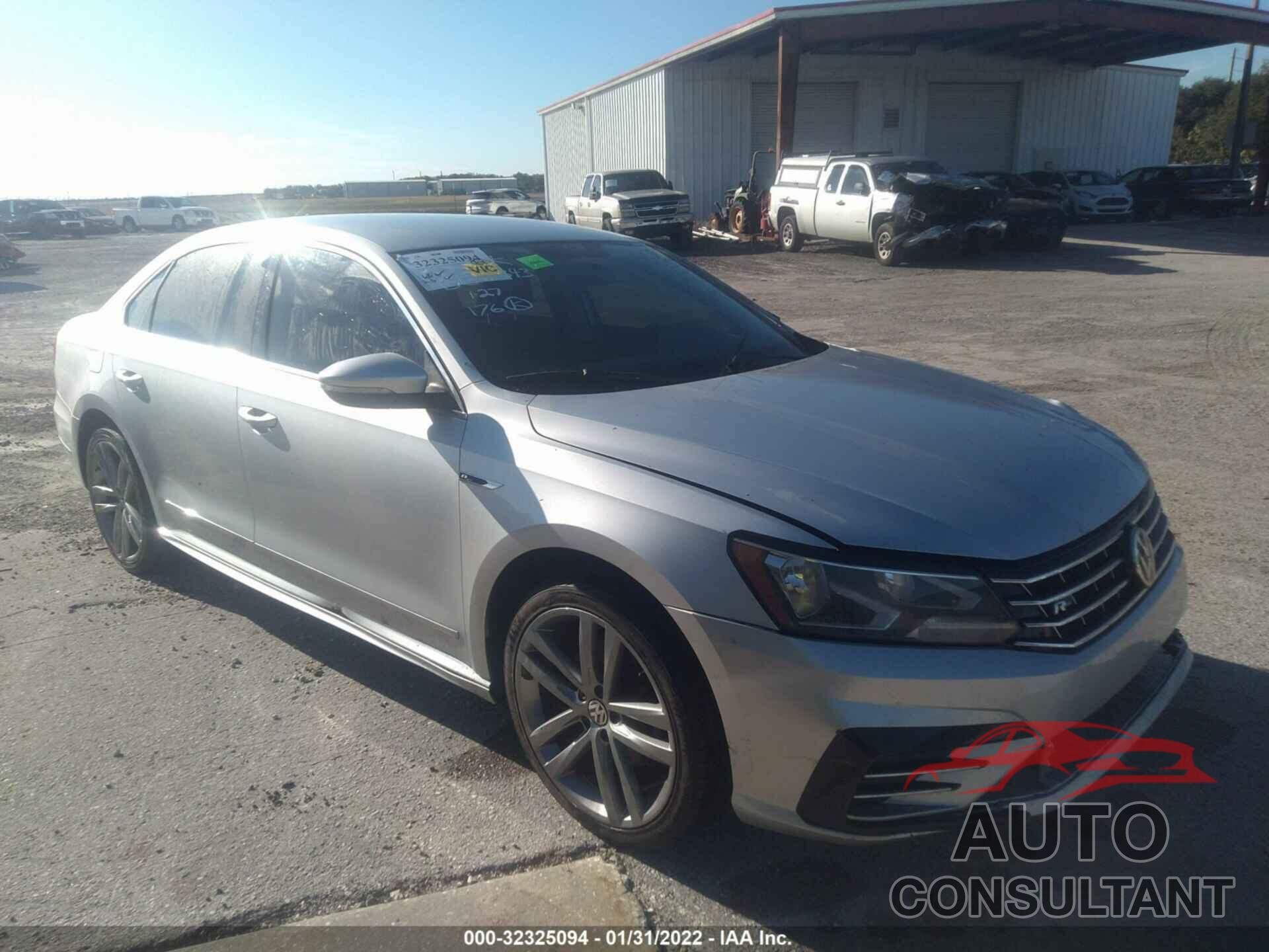 VOLKSWAGEN PASSAT 2017 - 1VWDT7A39HC051868