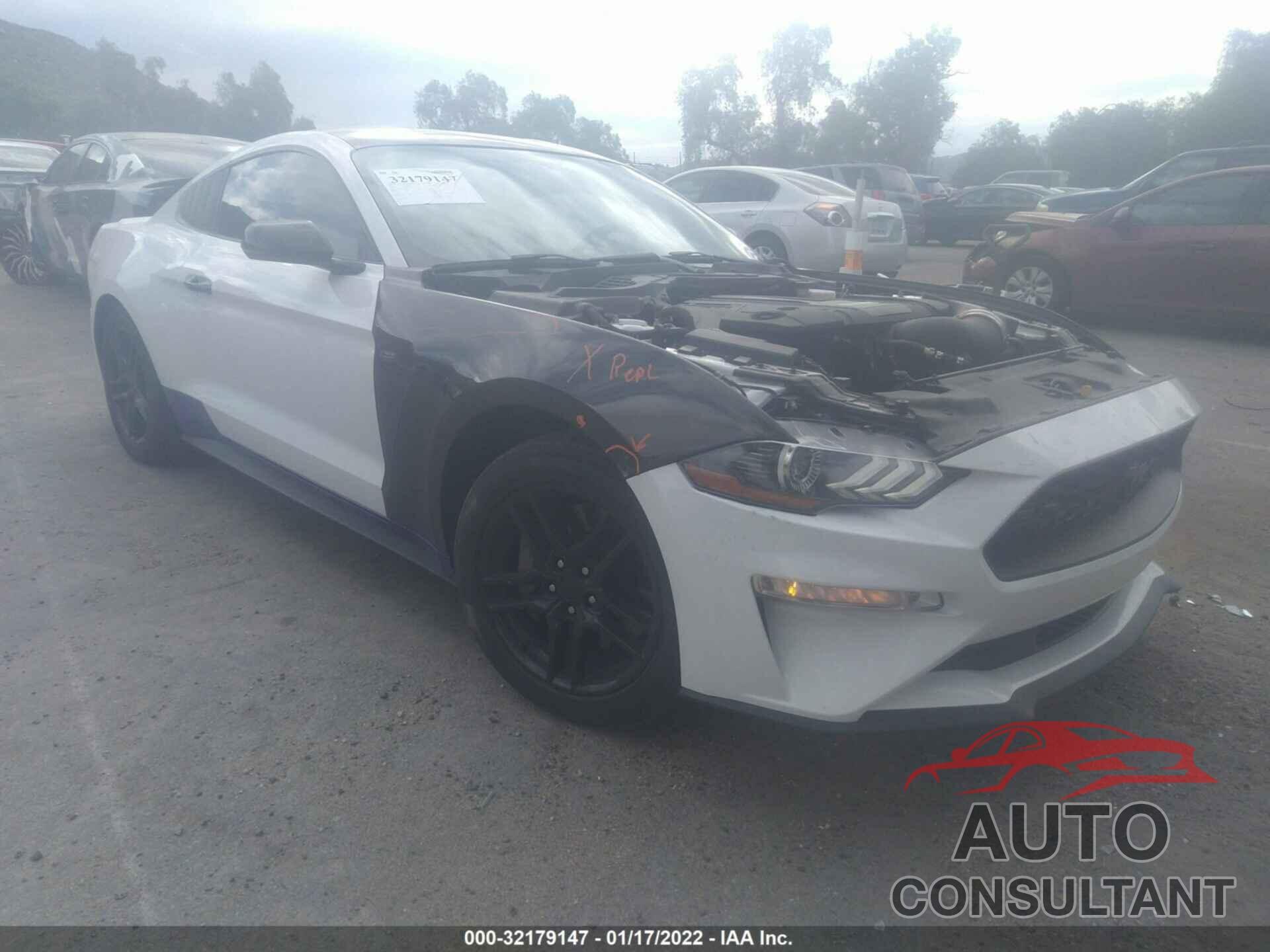 FORD MUSTANG 2018 - 1FA6P8CF0J5143819