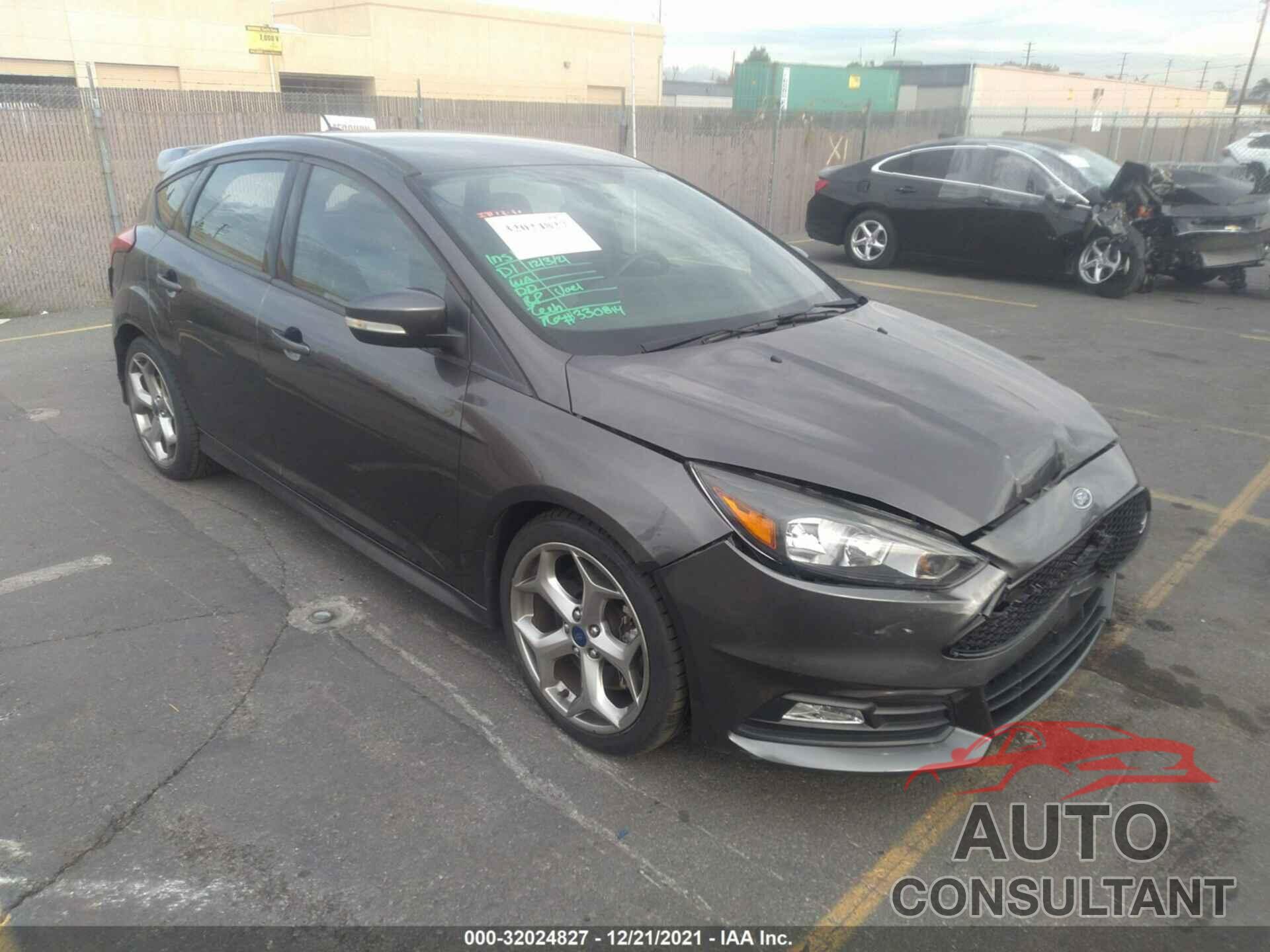 FORD FOCUS 2016 - 1FADP3L90GL319308