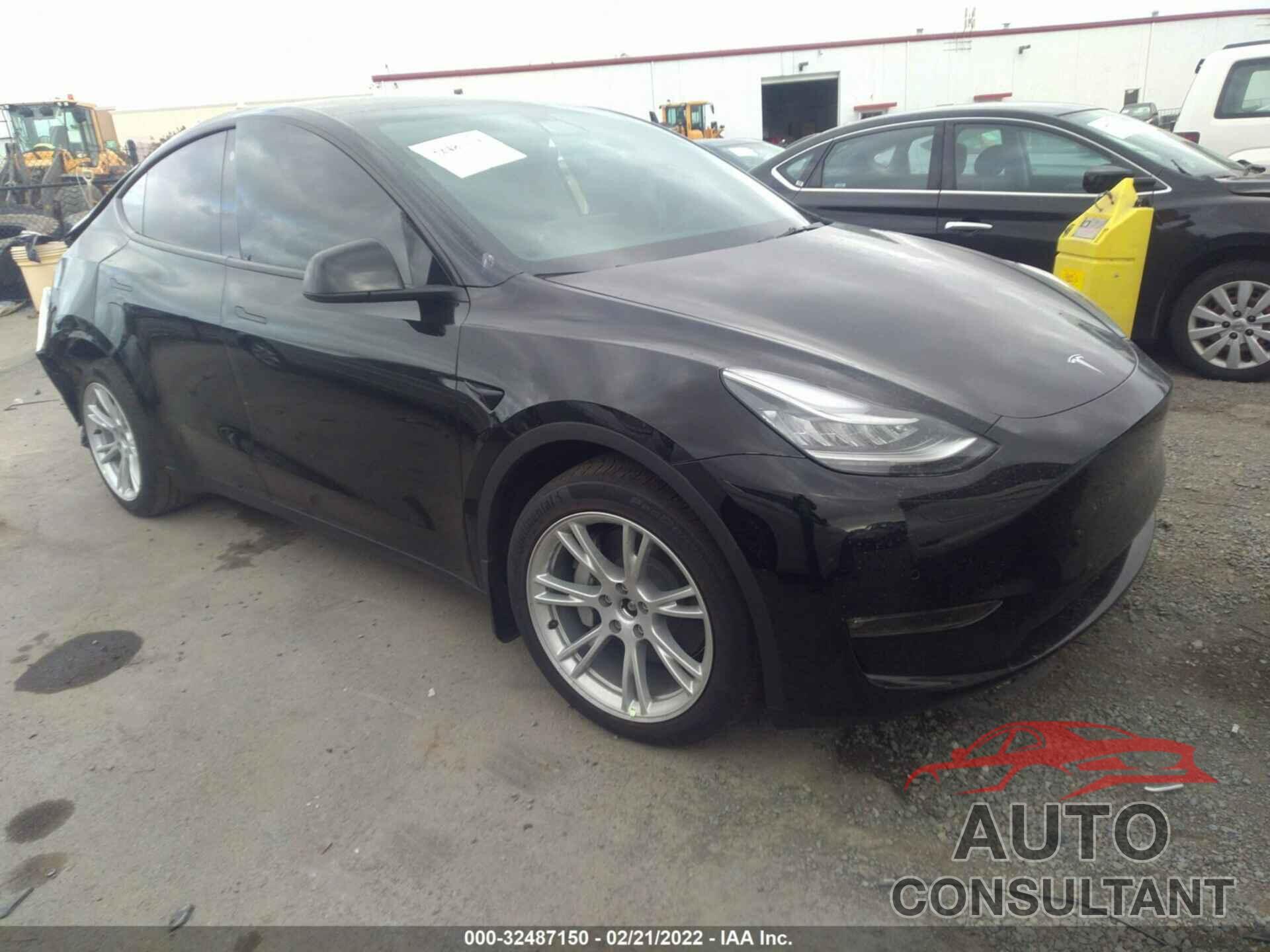 TESLA MODEL Y 2022 - 7SAYGAEE0NF346604