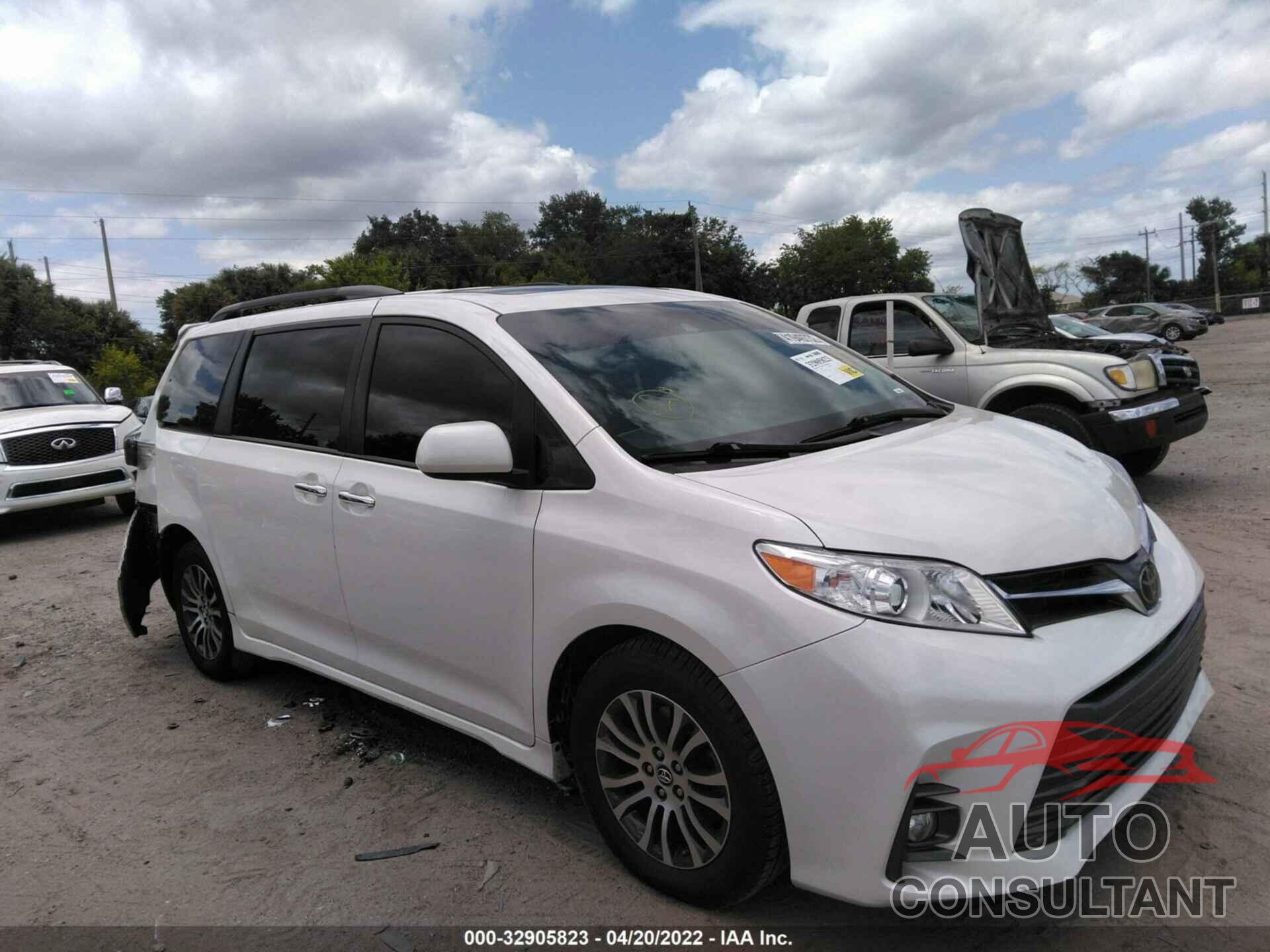 TOYOTA SIENNA 2019 - 5TDYZ3DC9KS005504