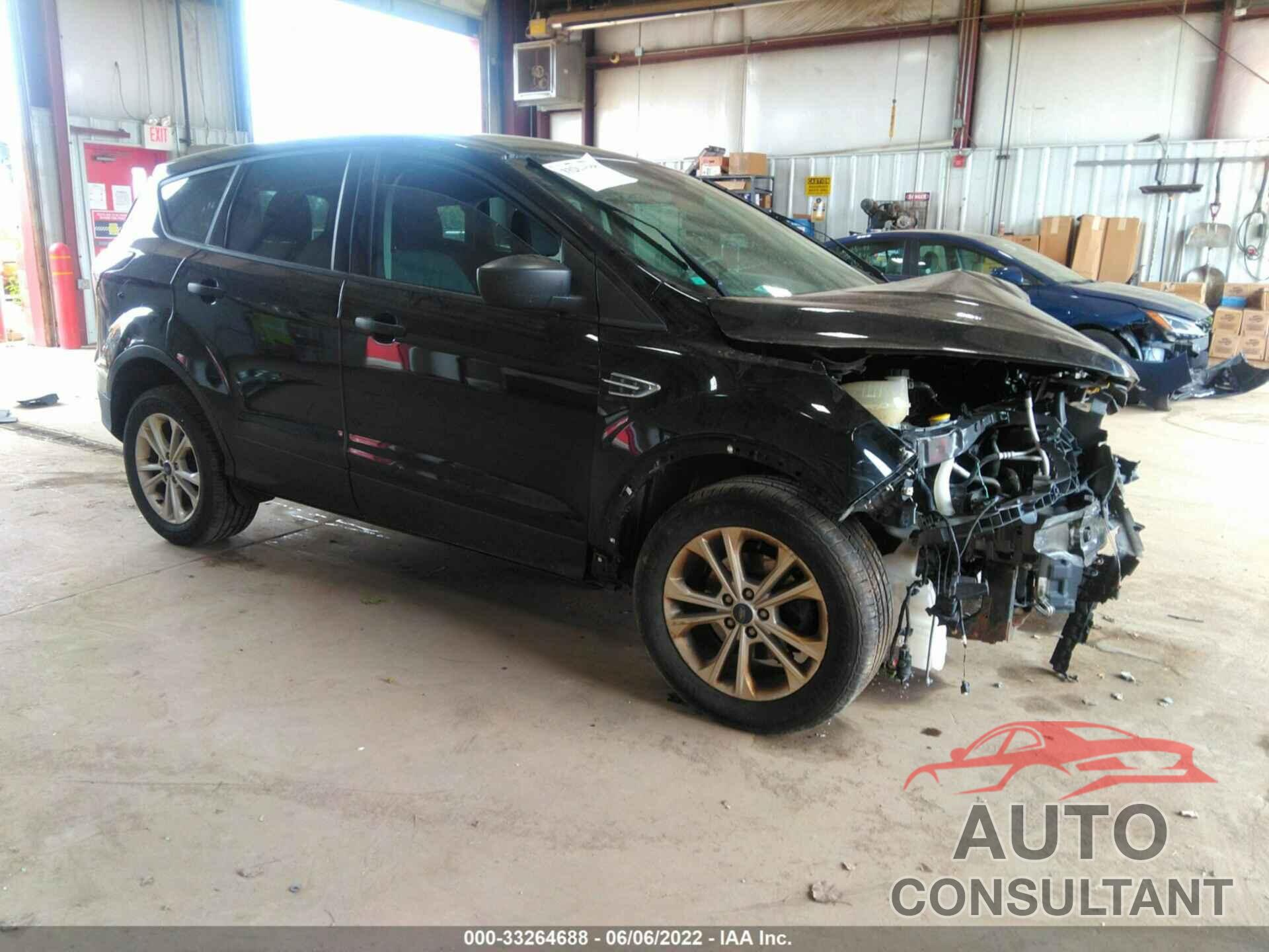 FORD ESCAPE 2017 - 1FMCU0F72HUD87303