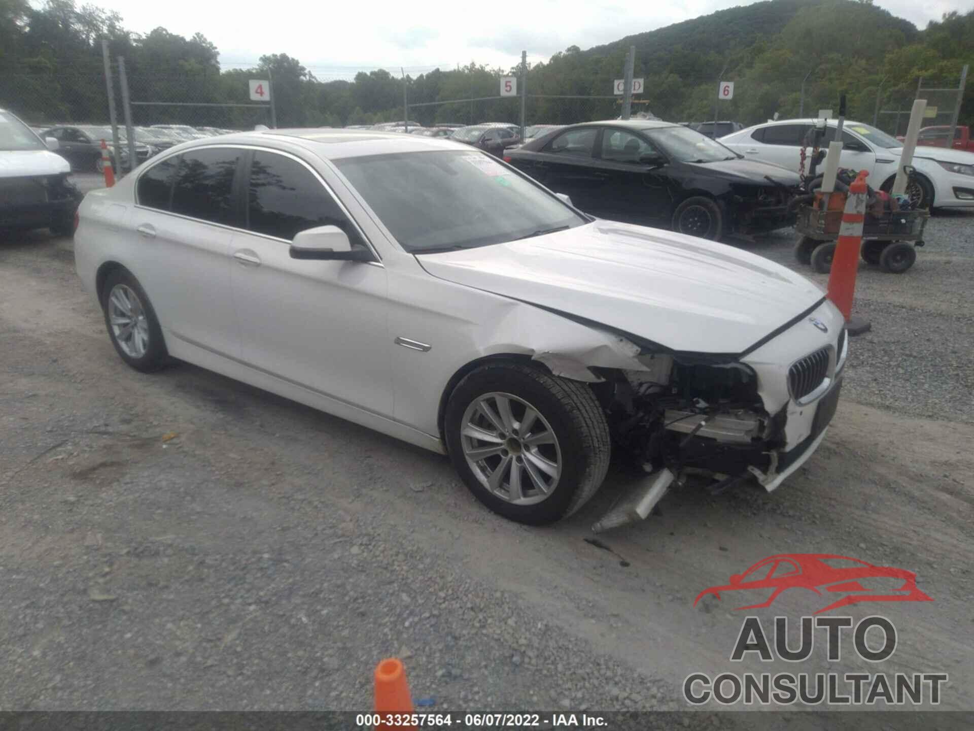 BMW 5 SERIES 2016 - WBA5A7C50GG144620