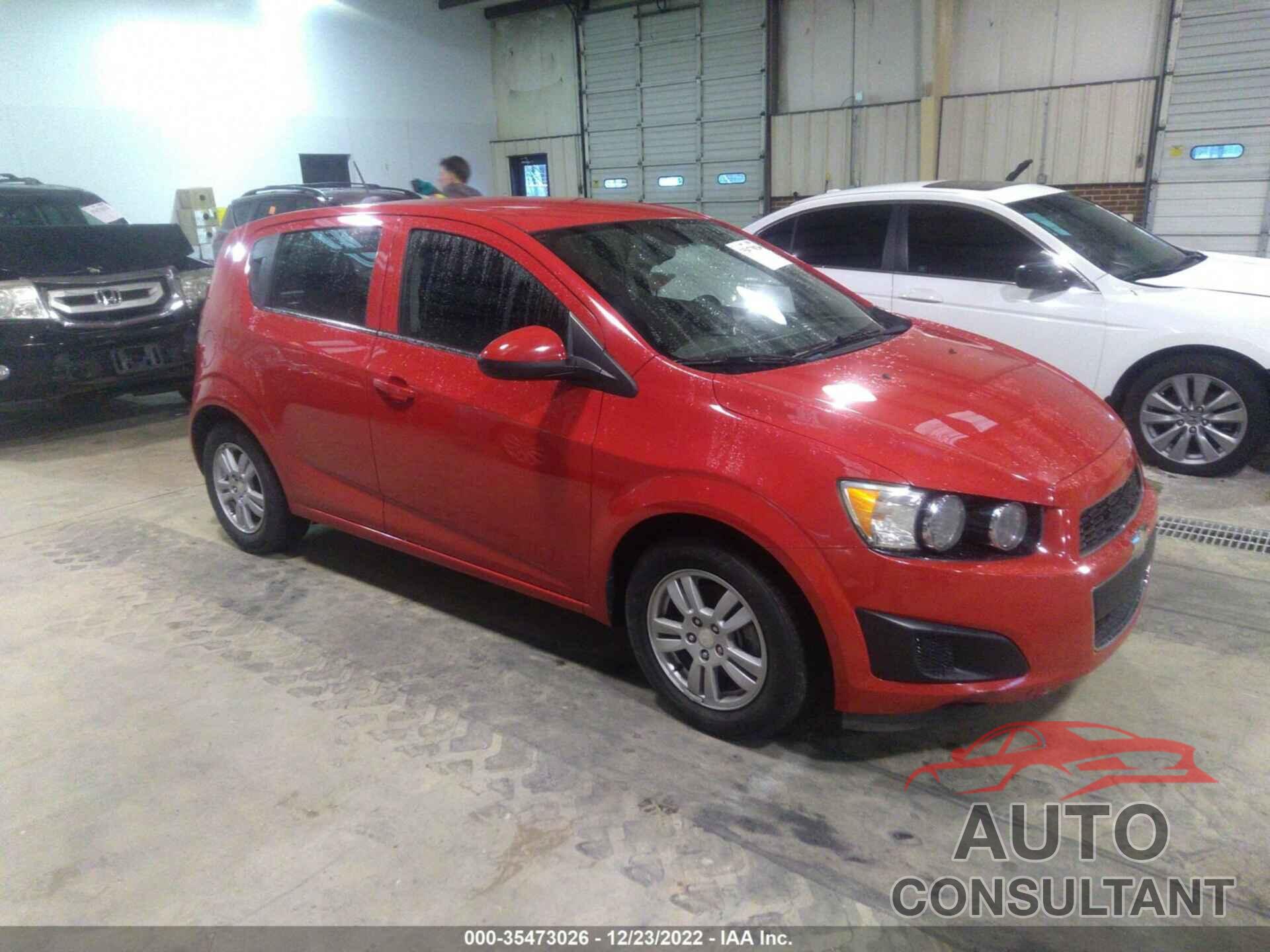 CHEVROLET SONIC 2015 - 1G1JC6SH1F4143289