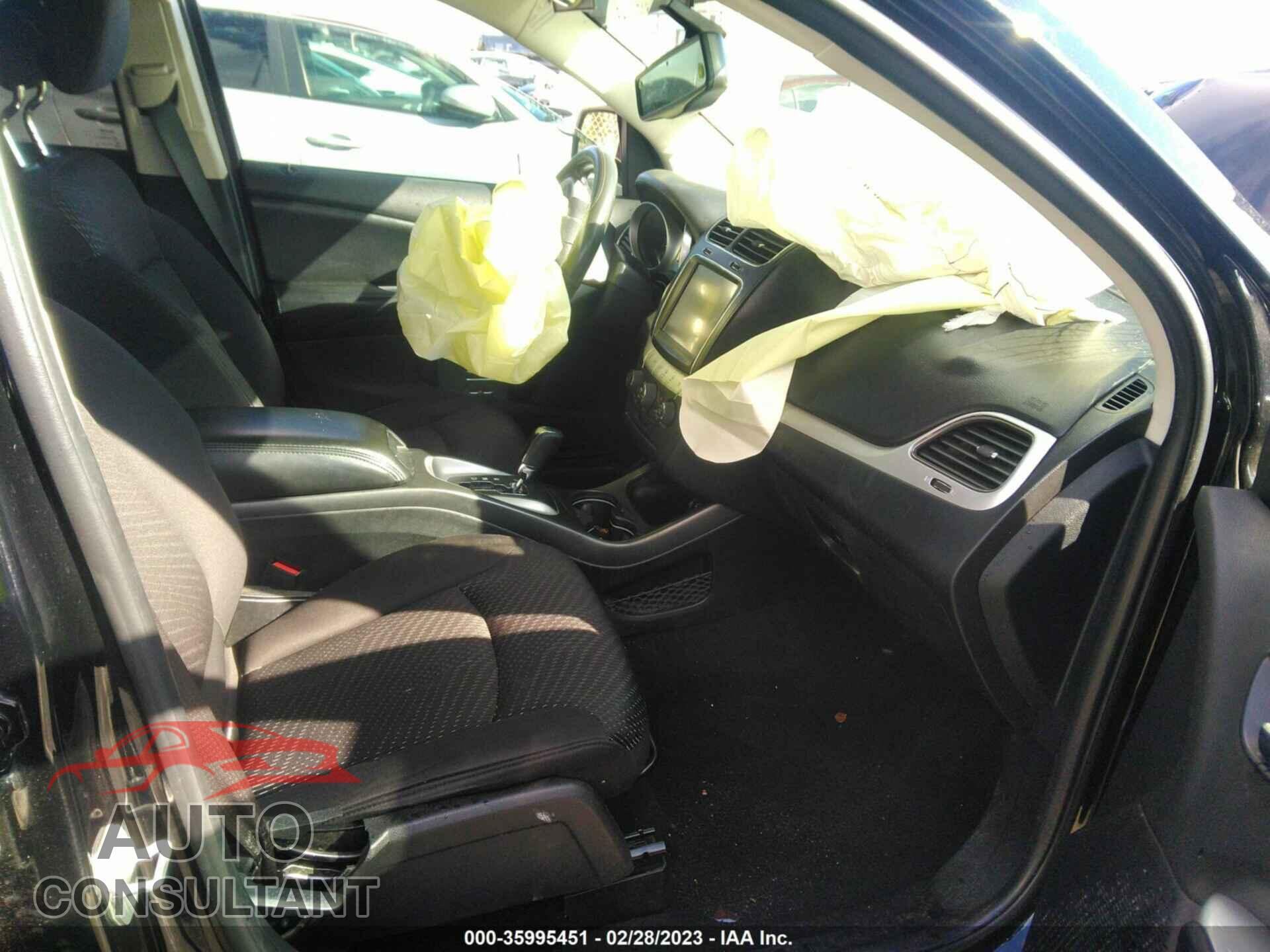 DODGE JOURNEY 2015 - 3C4PDCBB1FT663995