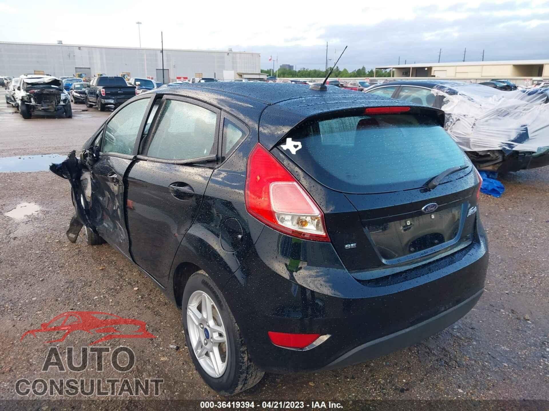 FORD FIESTA 2017 - 3FADP4EJ9HM123557