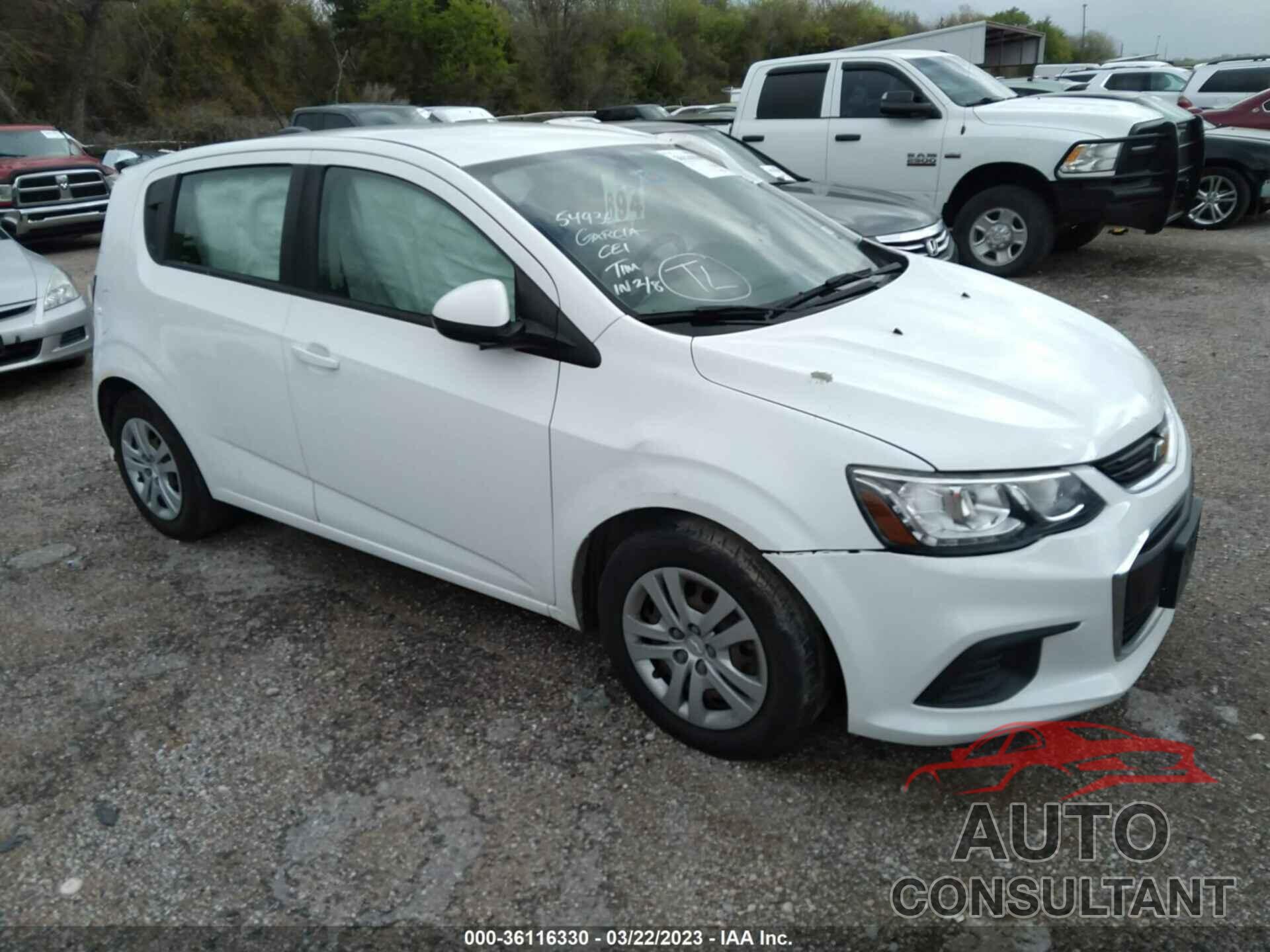 CHEVROLET SONIC 2017 - 1G1JG6SH0H4172029