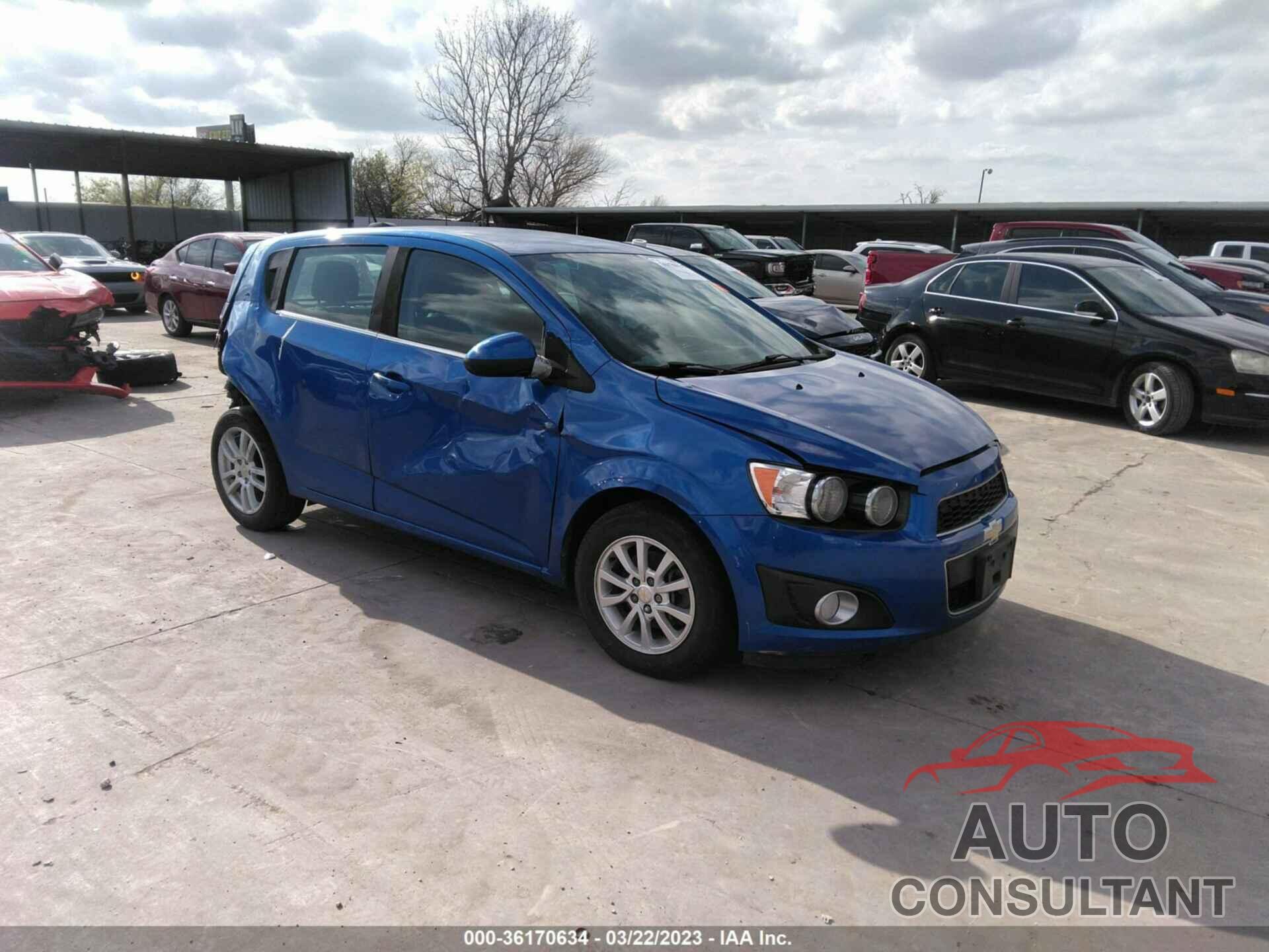 CHEVROLET SONIC 2016 - 1G1JC6SHXG4127108