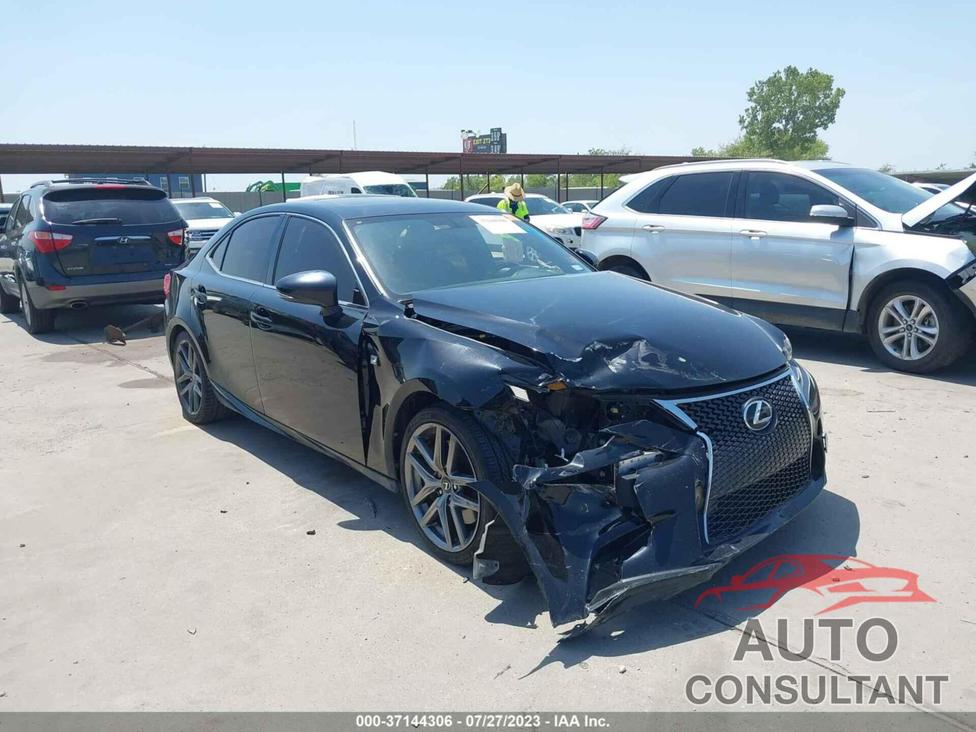 LEXUS IS 200T 2016 - JTHBA1D29G5029256