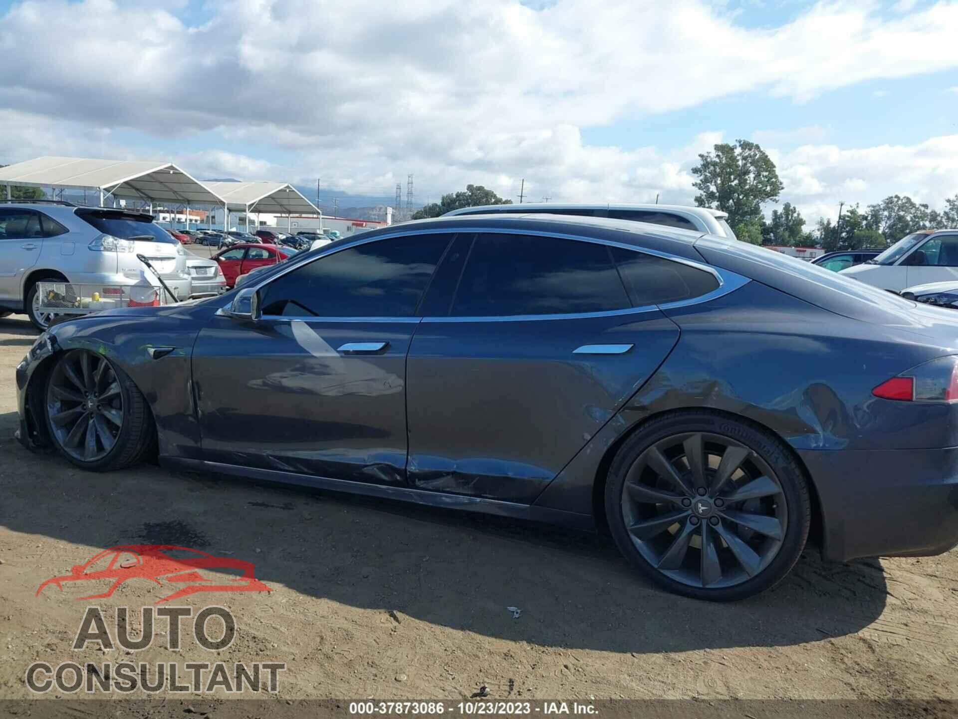 TESLA MODEL S 2016 - 5YJSA1E13GF177196