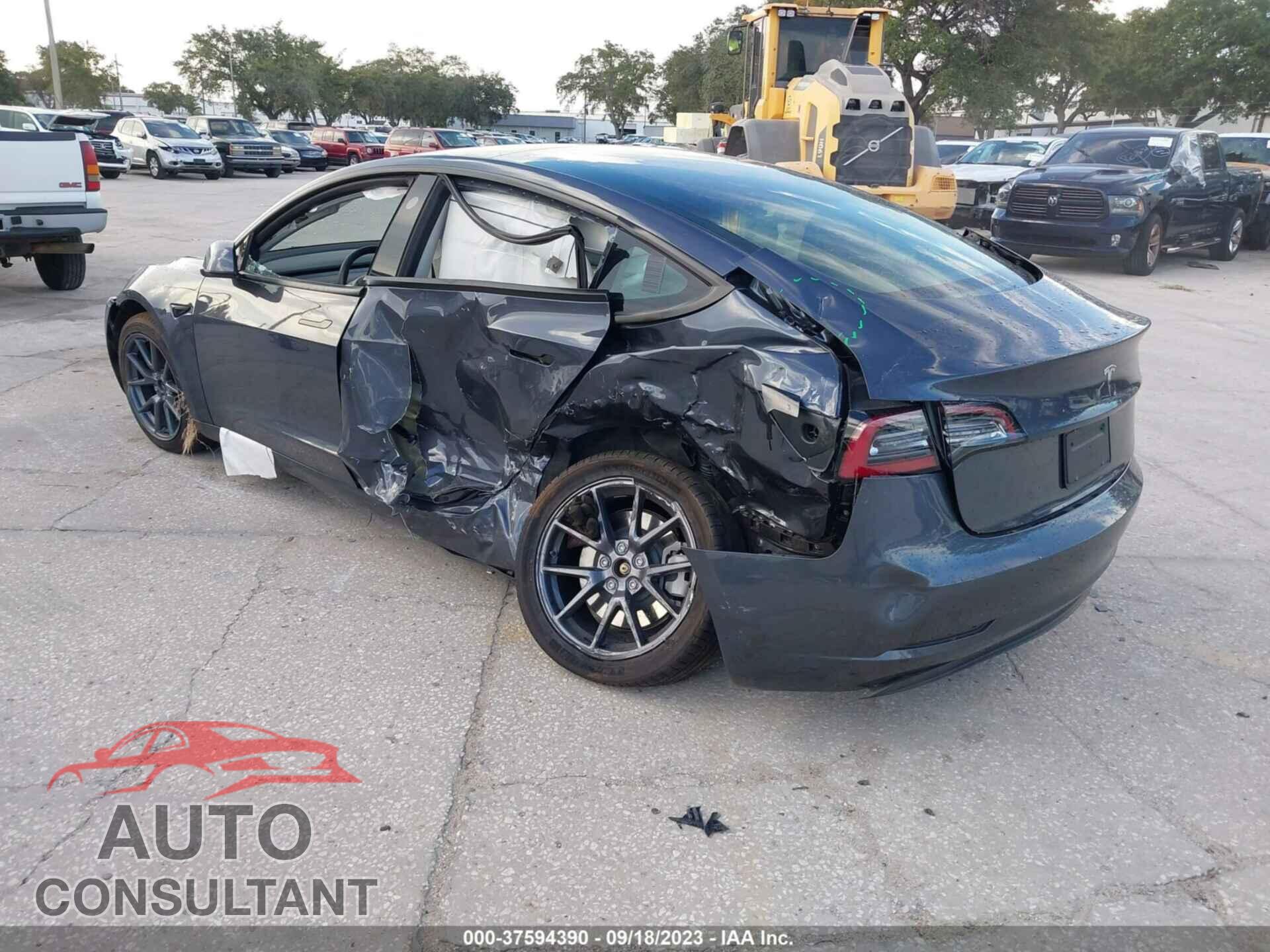 TESLA MODEL 3 2023 - 5YJ3E1EA0PF396030