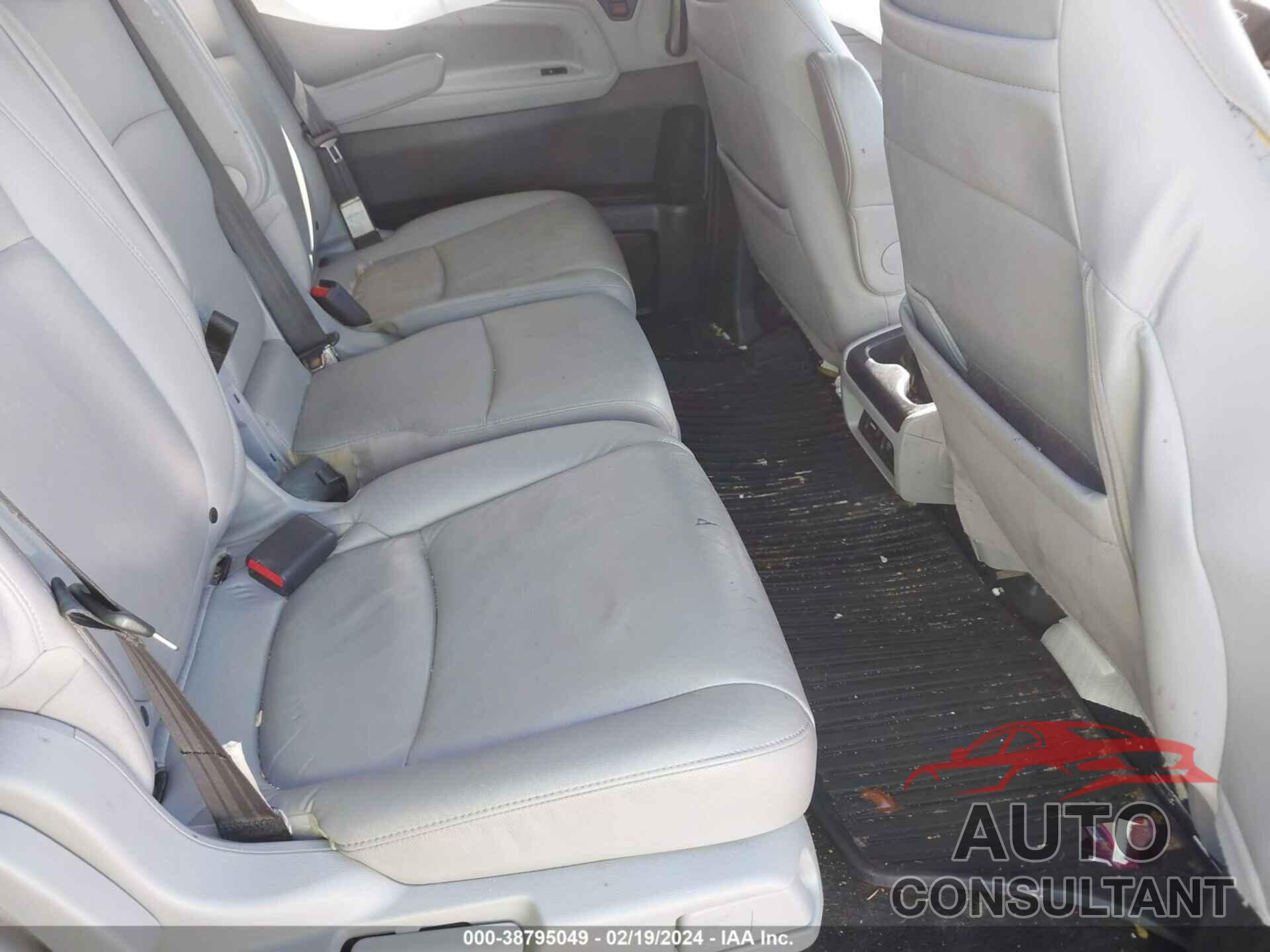 HONDA ODYSSEY 2019 - 5FNRL6H92KB026978