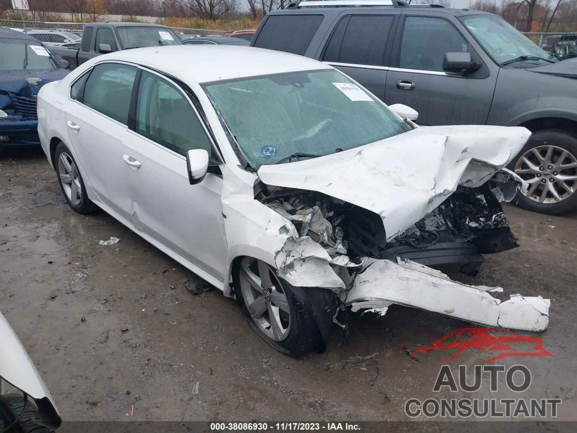 VOLKSWAGEN PASSAT 2015 - 1VWAT7A36FC103960