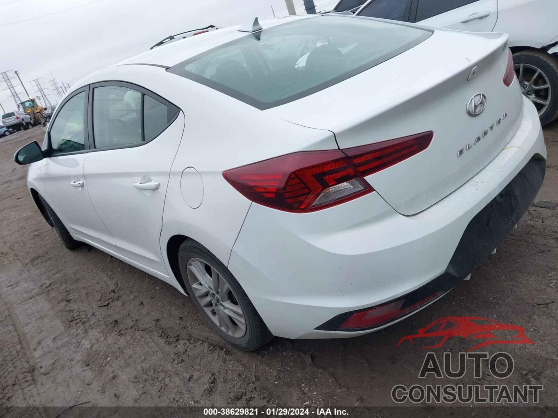 HYUNDAI ELANTRA 2020 - 5NPD84LFXLH567325