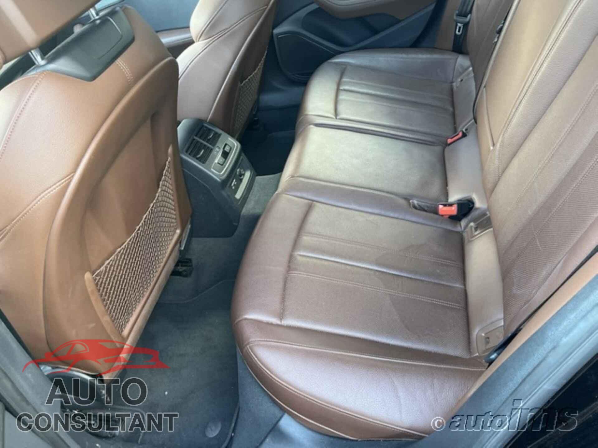 AUDI A4 2019 - WAUHMAF46KN005441