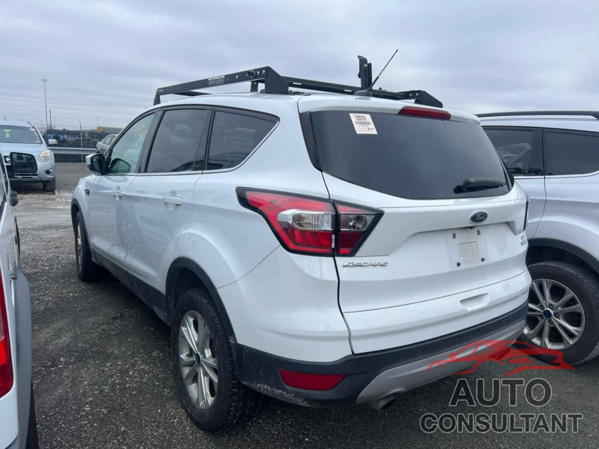 FORD ESCAPE 2018 - 1FMCU0GD9JUD28730