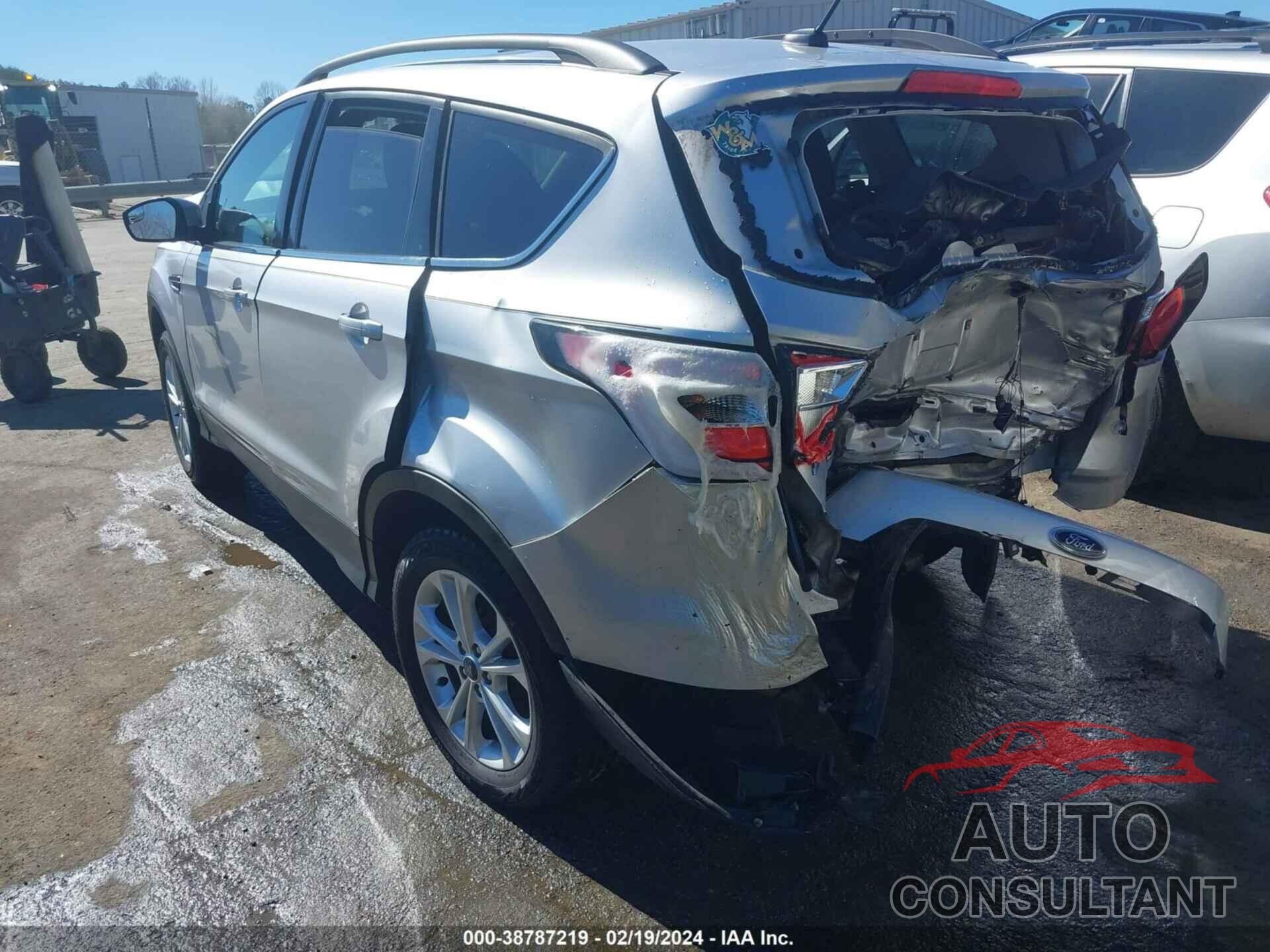 FORD ESCAPE 2018 - 1FMCU9GD9JUB45655