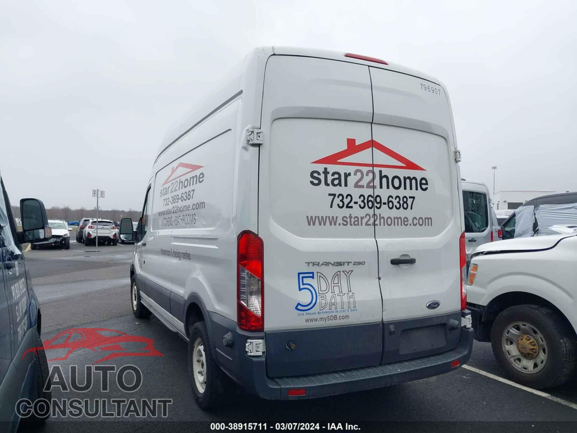 FORD TRANSIT 2017 - 1FTYR2XM0HKA03574