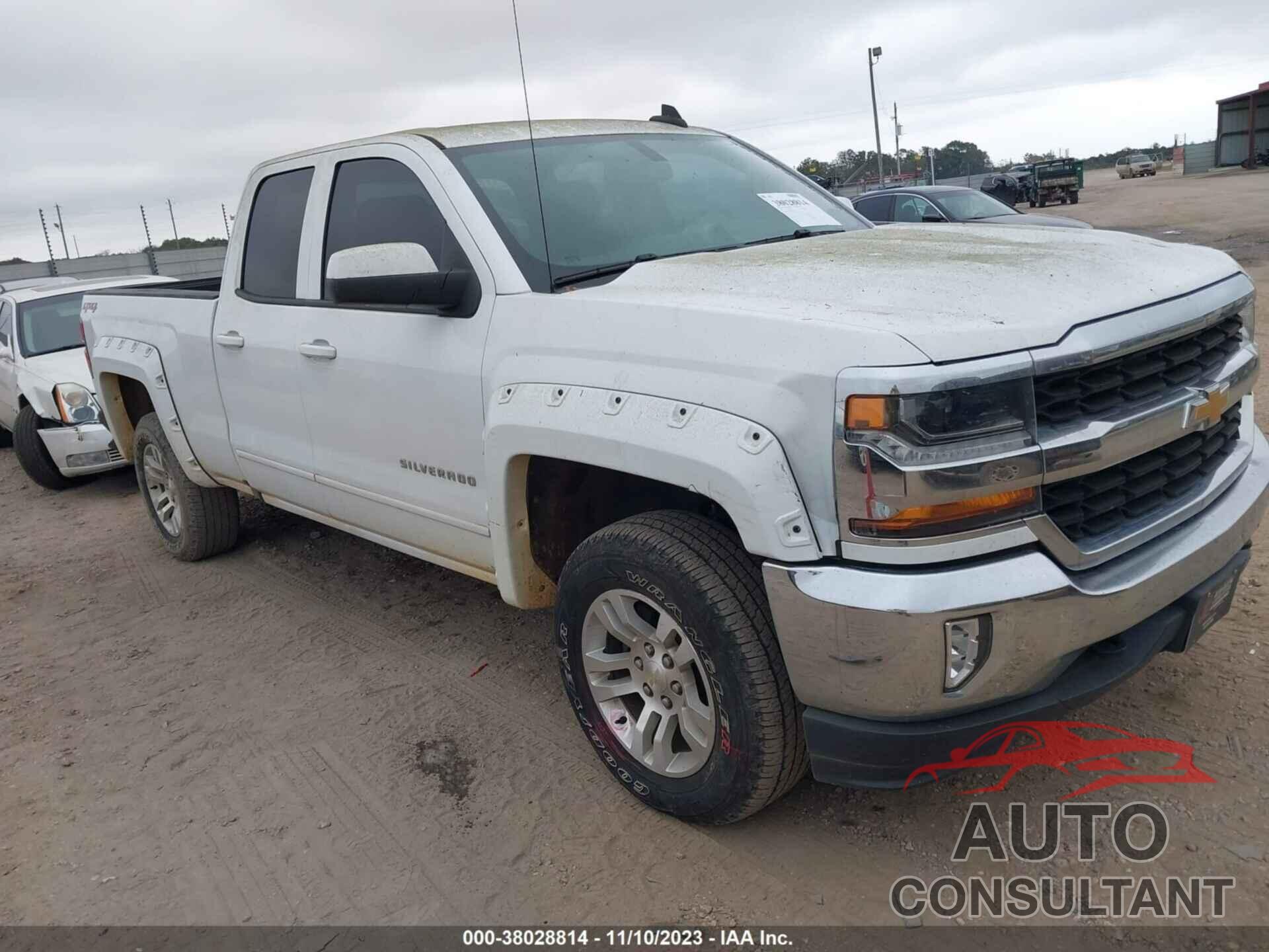 CHEVROLET SILVERADO 1500 2018 - 1GCVKREC9JZ302651