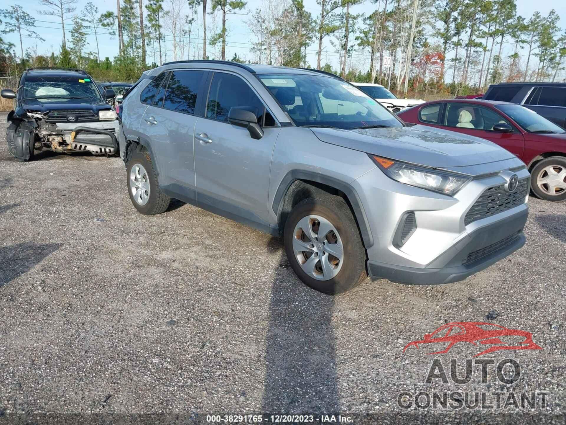 TOYOTA RAV4 2019 - JTMH1RFVXKJ014797