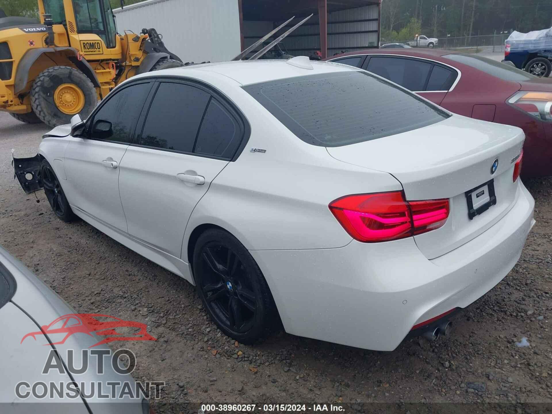 BMW 330E 2017 - WBA8E1C55HK480096