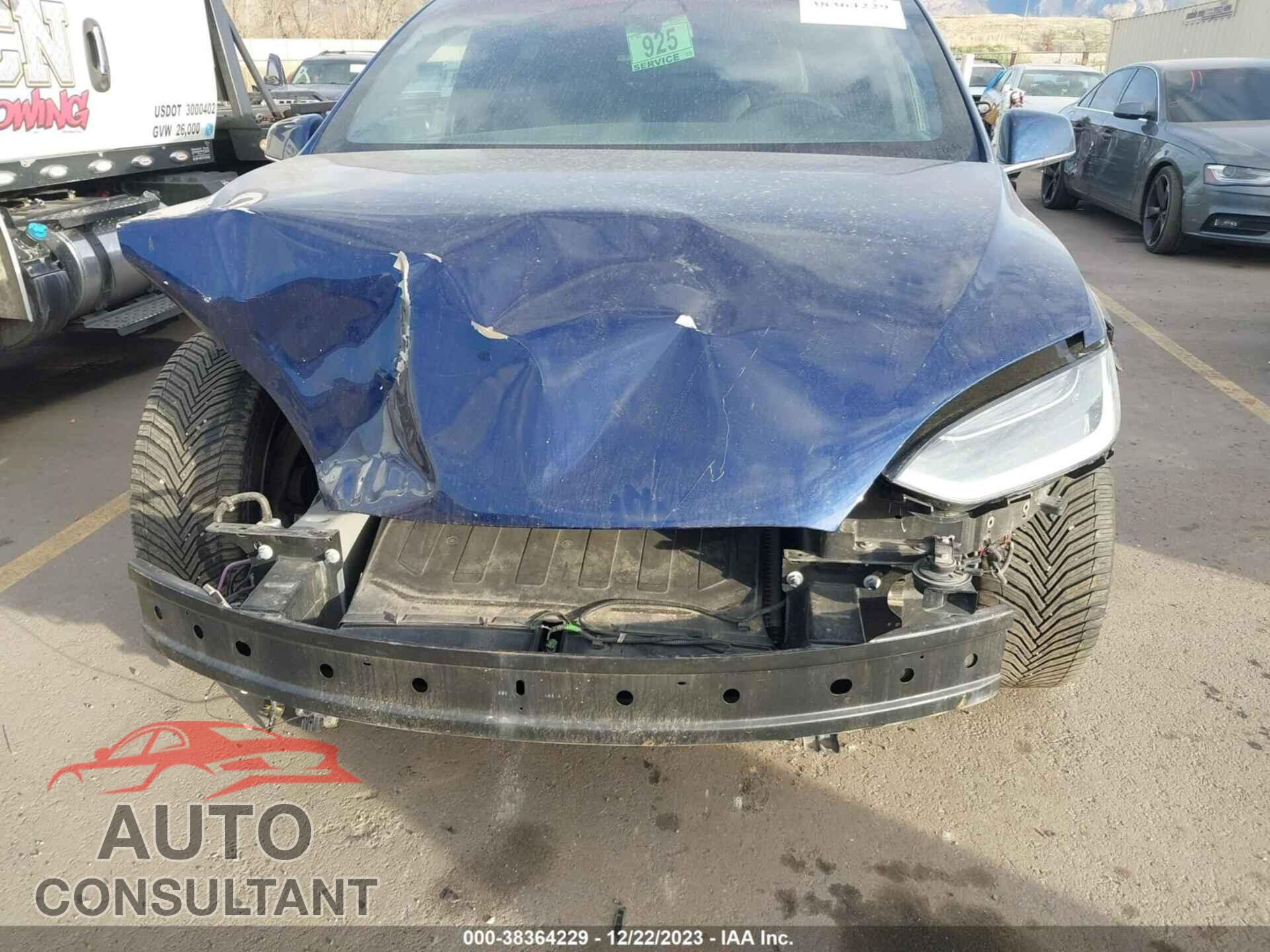 TESLA MODEL X 2018 - 5YJXCBE2XJF102887