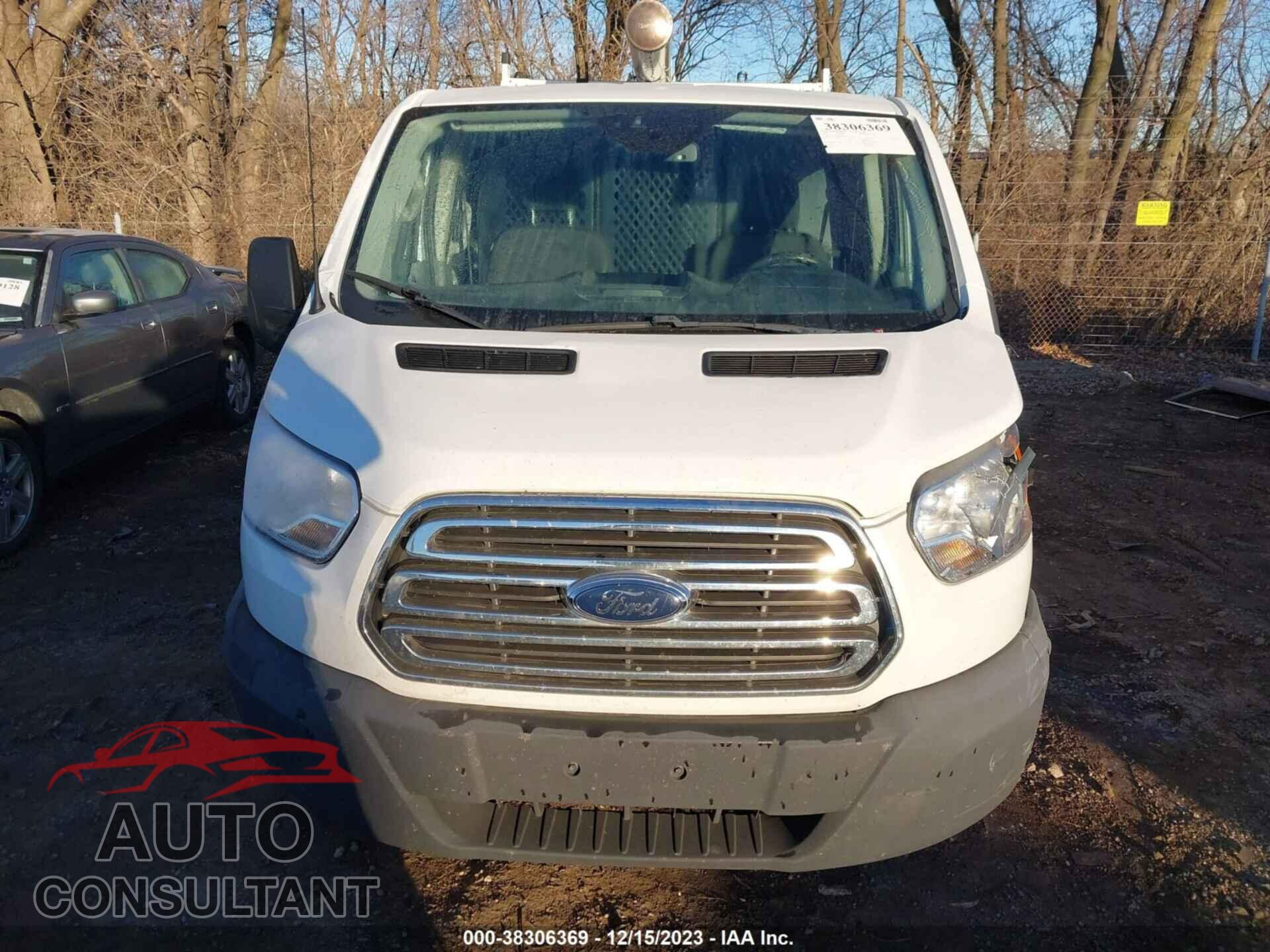 FORD TRANSIT-250 2017 - 1FTYR1ZM2HKB10357