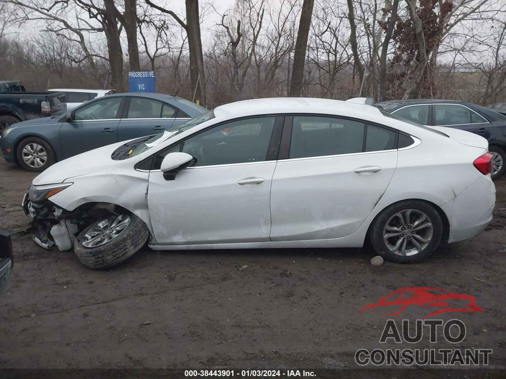 CHEVROLET CRUZE 2019 - 1G1BE5SM6K7146591