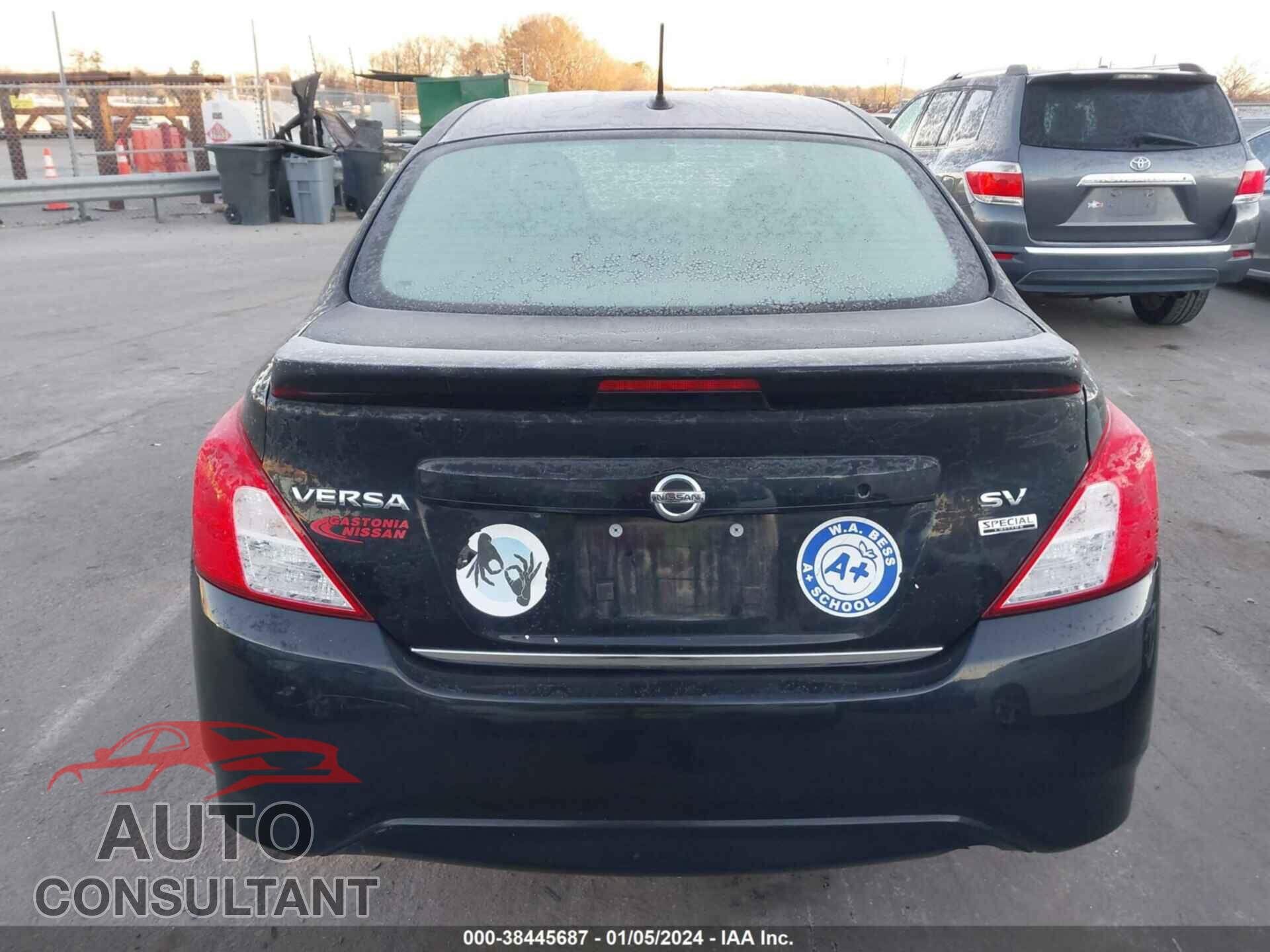 NISSAN VERSA 2017 - 3N1CN7AP3HL856476