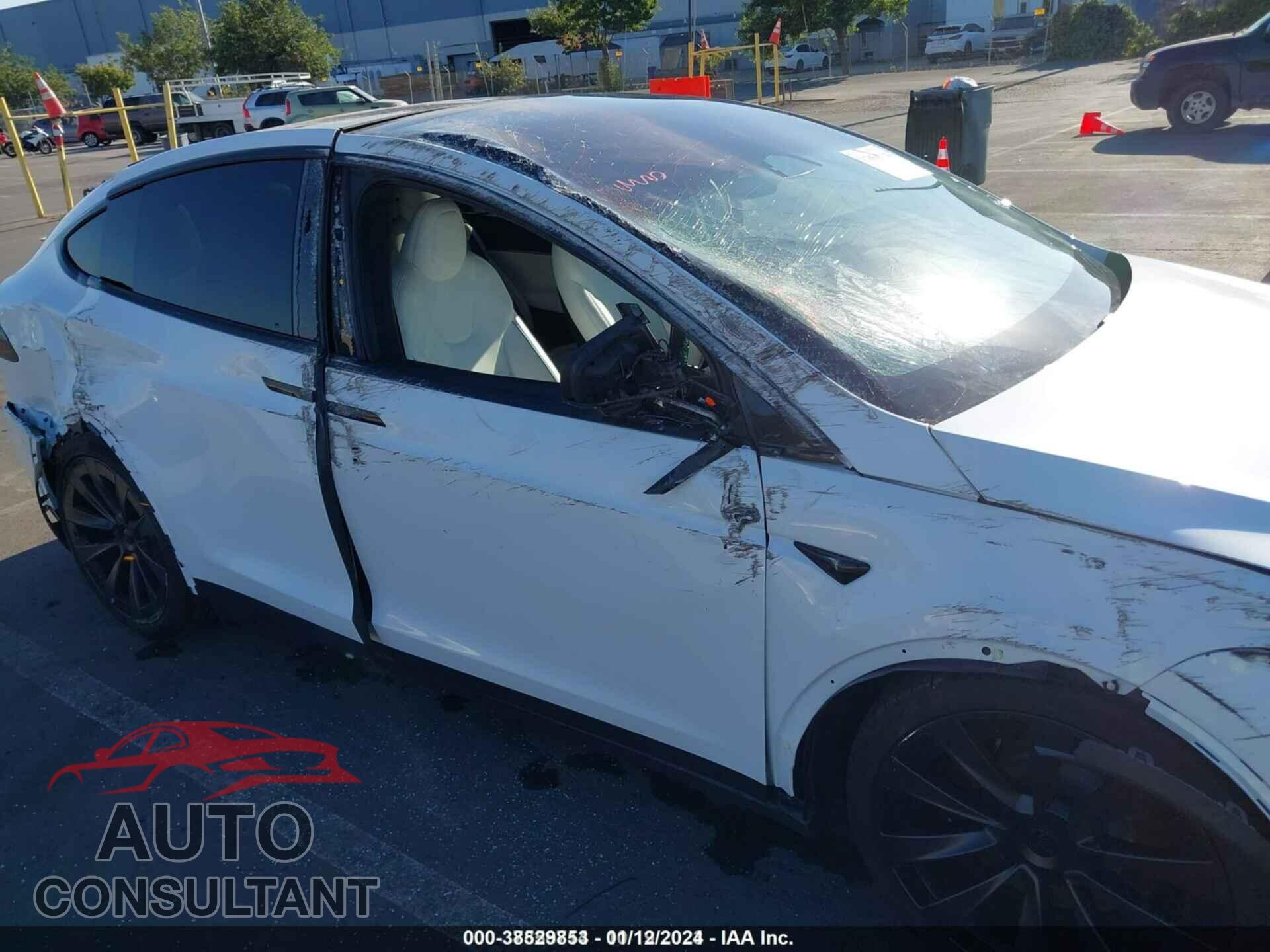 TESLA MODEL X 2023 - 7SAXCCE60PF371047