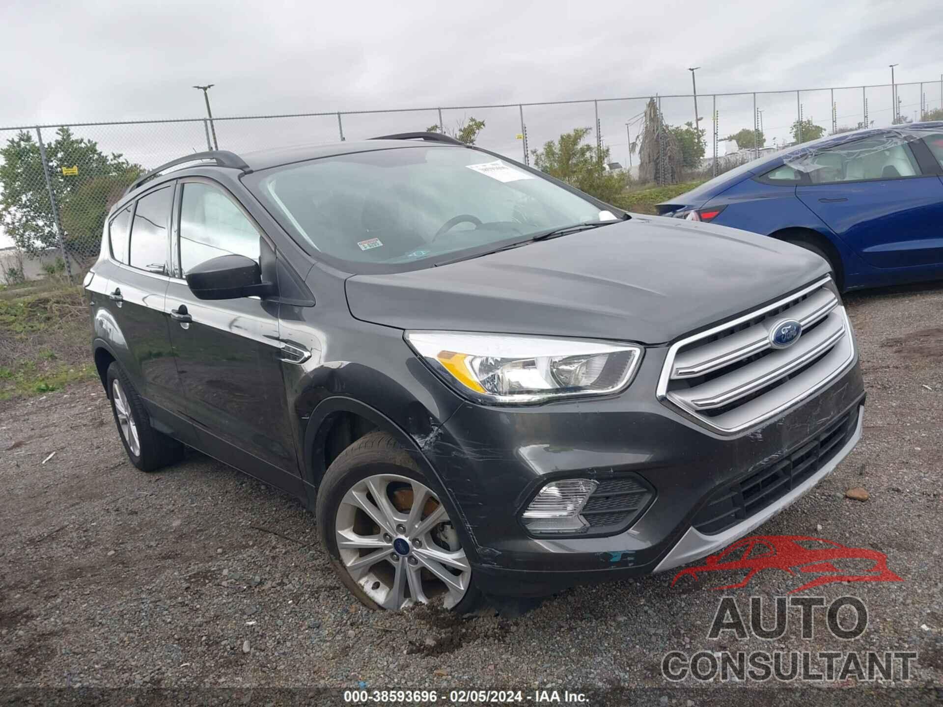 FORD ESCAPE 2018 - 1FMCU0GD9JUB27801