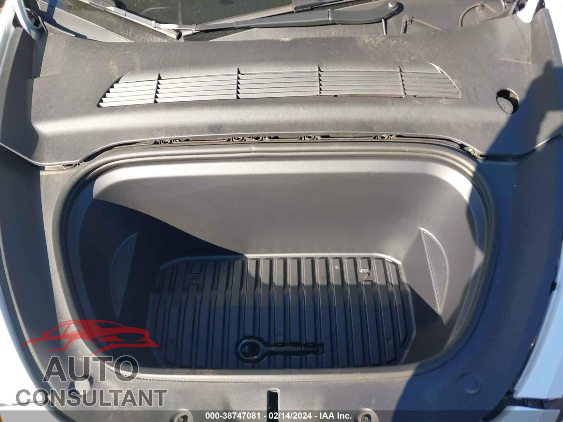 TESLA MODEL Y 2022 - 7SAYGDEE0NF444601