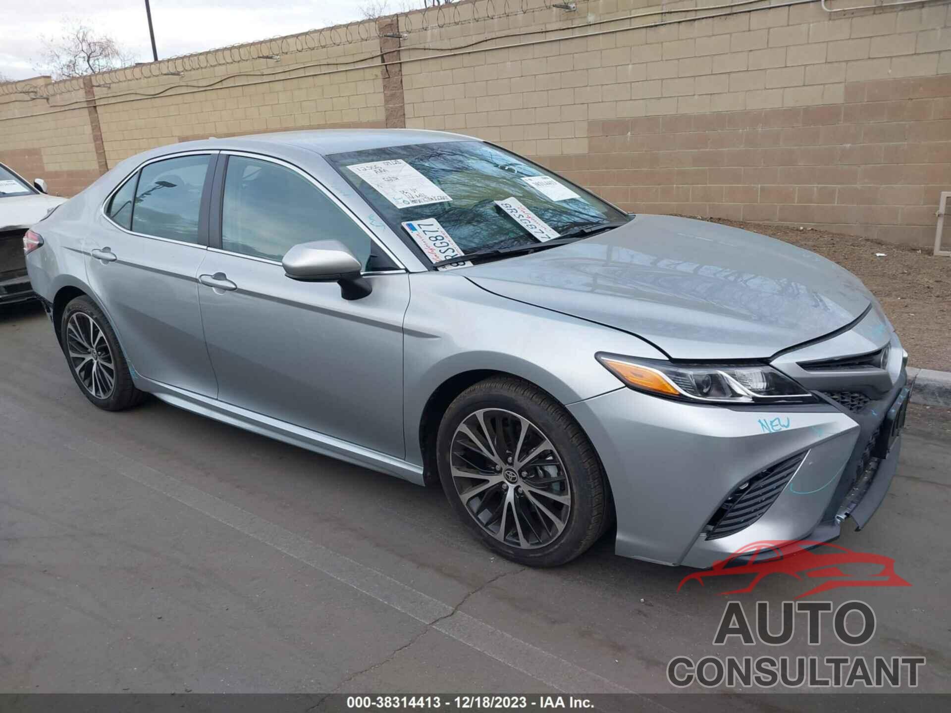 TOYOTA CAMRY 2020 - 4T1G11AK8LU947801